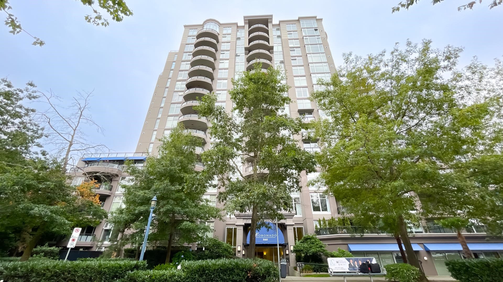 Brighouse South Apartment/Condo for sale:  3 bedroom 1,200 sq.ft. (Listed 2023-04-27)