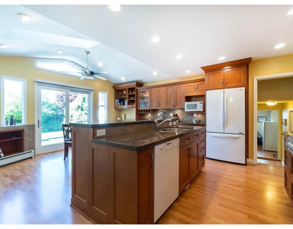 Wilson Lam Realtor, 8511 SEAFAIR DRIVE, Richmond, British Columbia V7C 1X7, 4 Bedrooms, 3 Bathrooms, Residential Detached,For Sale ,R2756587