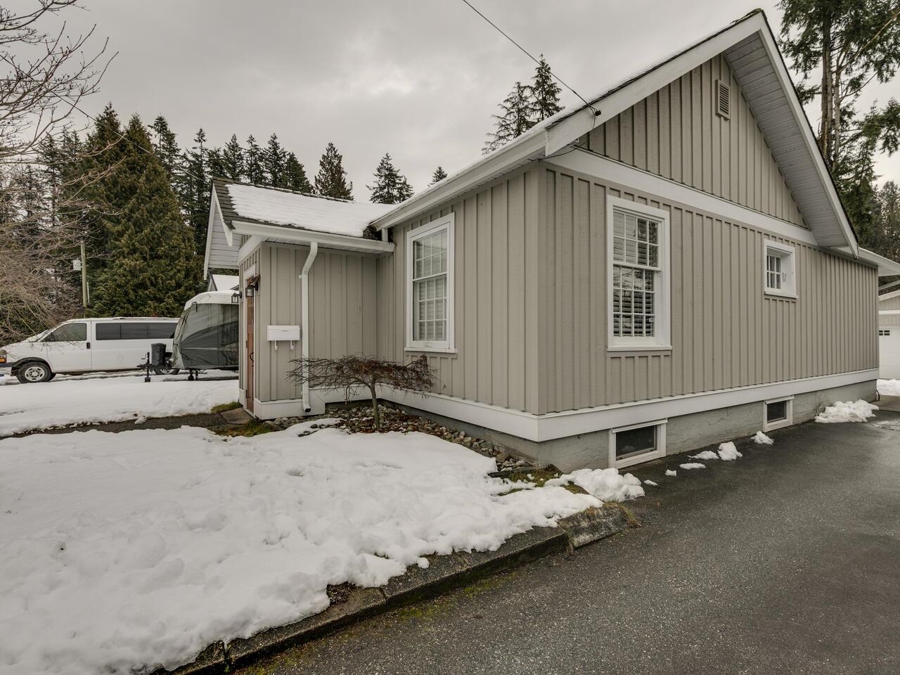 Michael Sung, 34030 MCCRIMMON DRIVE, Abbotsford, British Columbia, 2 Bedrooms, 1 Bathroom, Residential Detached,For Sale ,R2757153