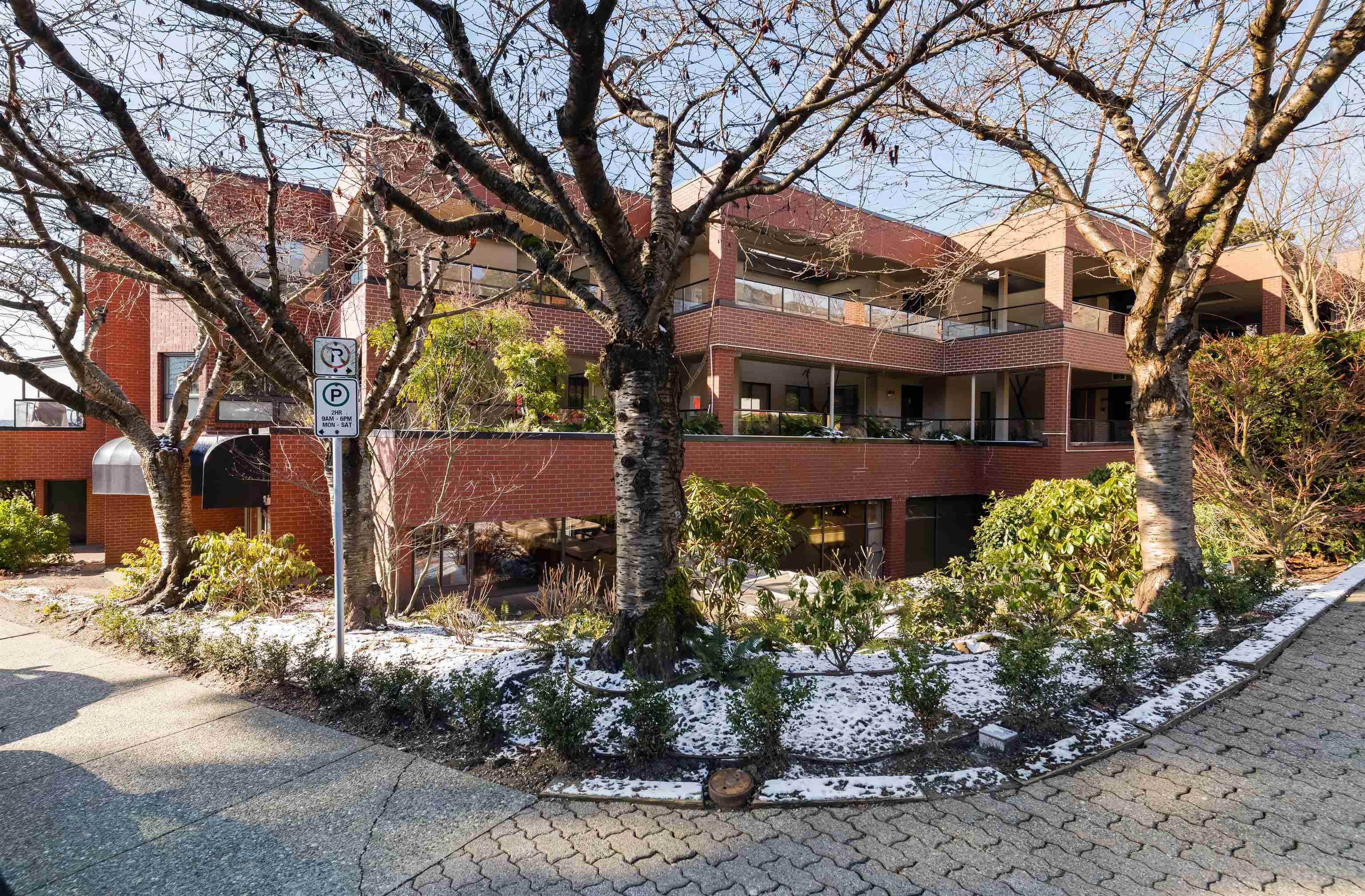 Dundarave Apartment/Condo for sale:  2 bedroom 1,344 sq.ft. (Listed 2023-05-04)