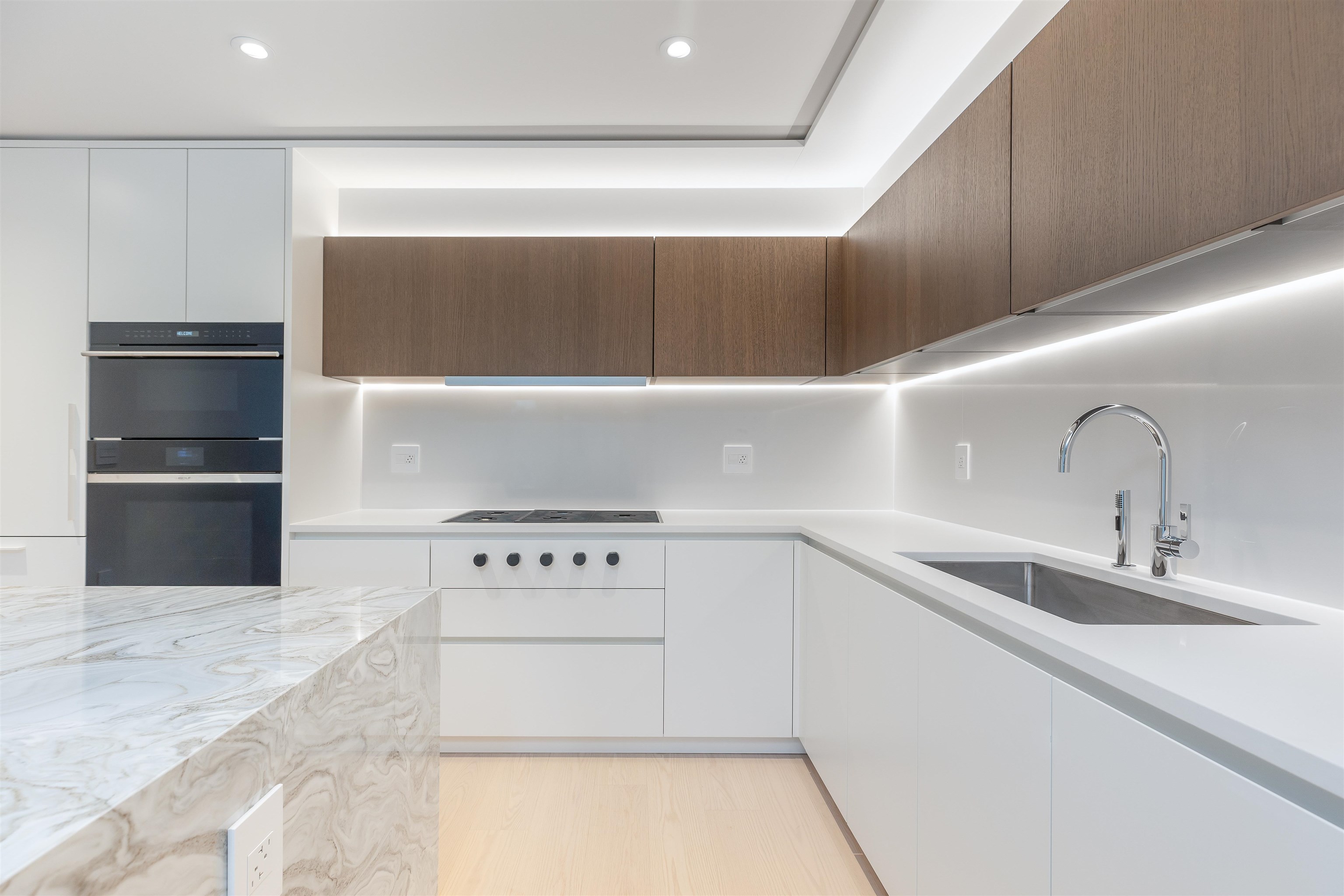 Wilson Lam Realtor, 303-3596 28TH AVENUE, Vancouver, British Columbia V6S 2G5, 2 Bedrooms, 2 Bathrooms, Residential Attached,For Sale ,R2758670