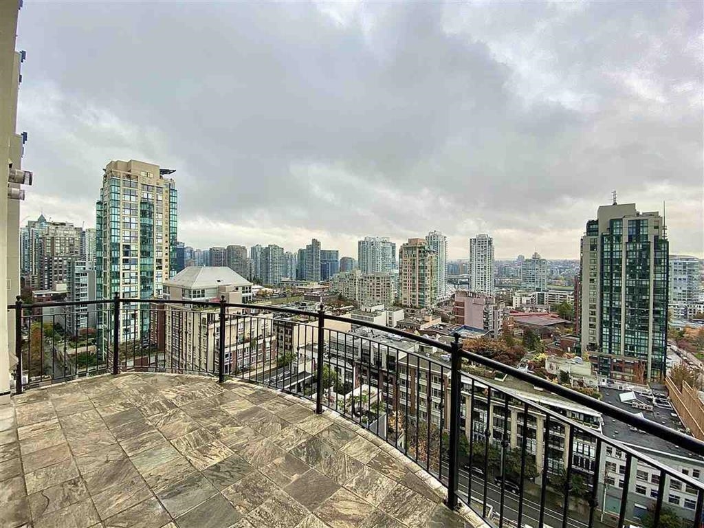 1901-1280 RICHARDS STREET, Vancouver, British Columbia Apartment/Condo, 2 Bedrooms, 3 Bathrooms, Residential Attached,For Sale, MLS-R2758912