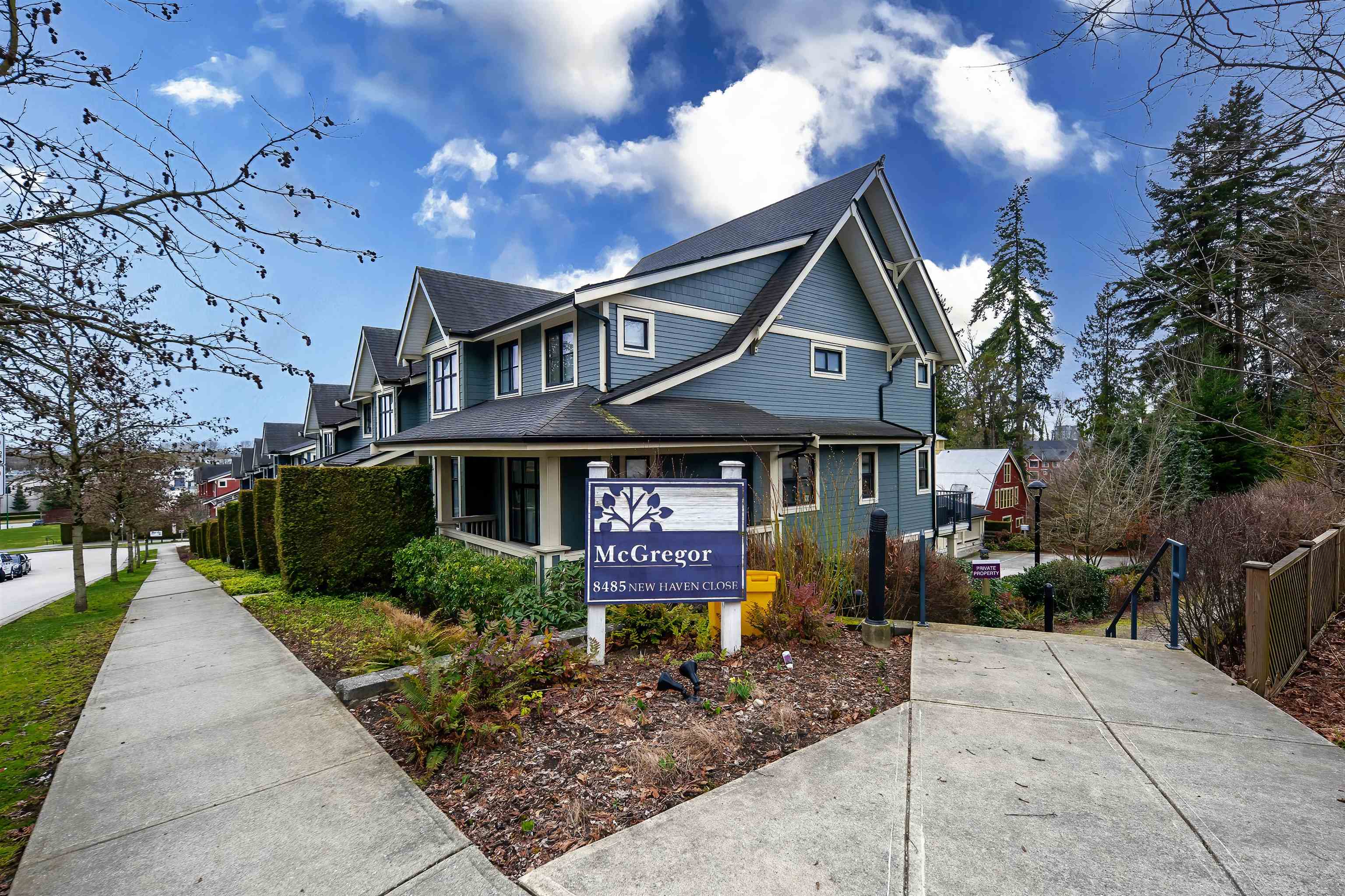 503–8485 New Haven Close, Burnaby, BC