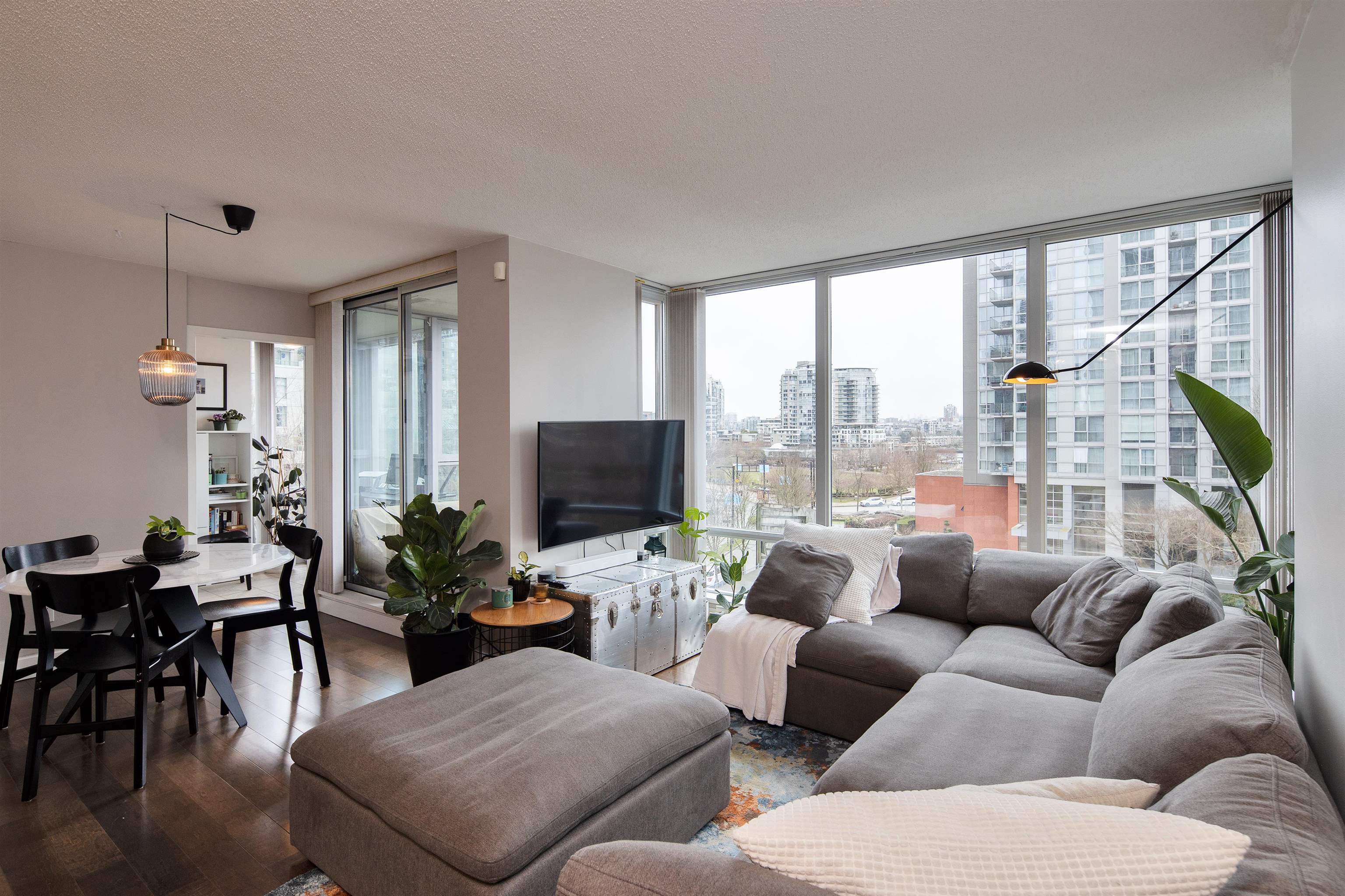 Yaletown Apartment/Condo for sale:  1 bedroom 724 sq.ft. (Listed 2023-05-31)