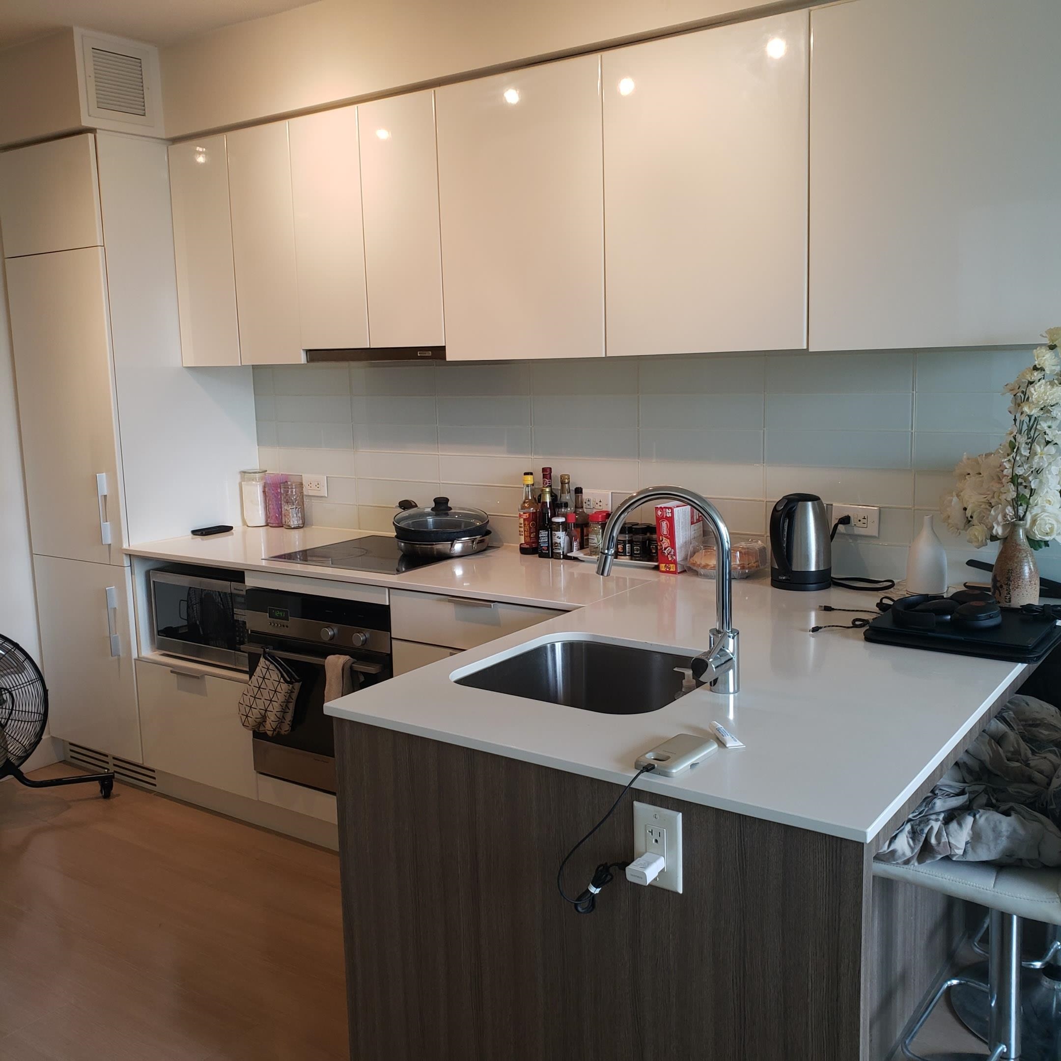 Wilson Lam Realtor, 1705-1308 HORNBY STREET, Vancouver, British Columbia V6Z 0C5, 1 Bedroom, 1 Bathroom, Residential Attached,For Sale ,R2759932