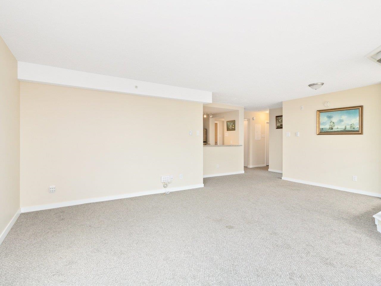 Listing image of 603 505 LONSDALE AVENUE