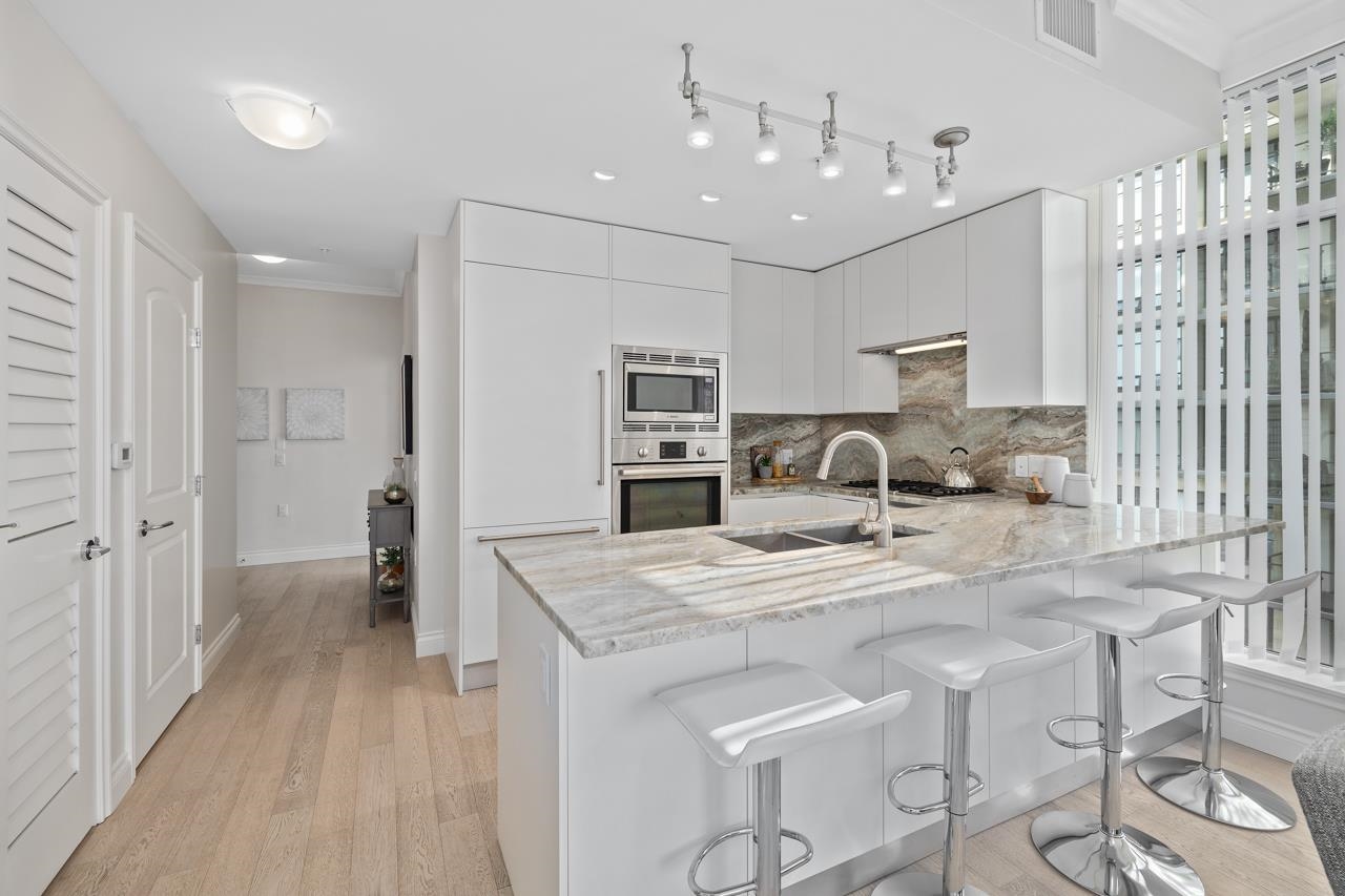 Listing image of 412 175 VICTORY SHIP WAY