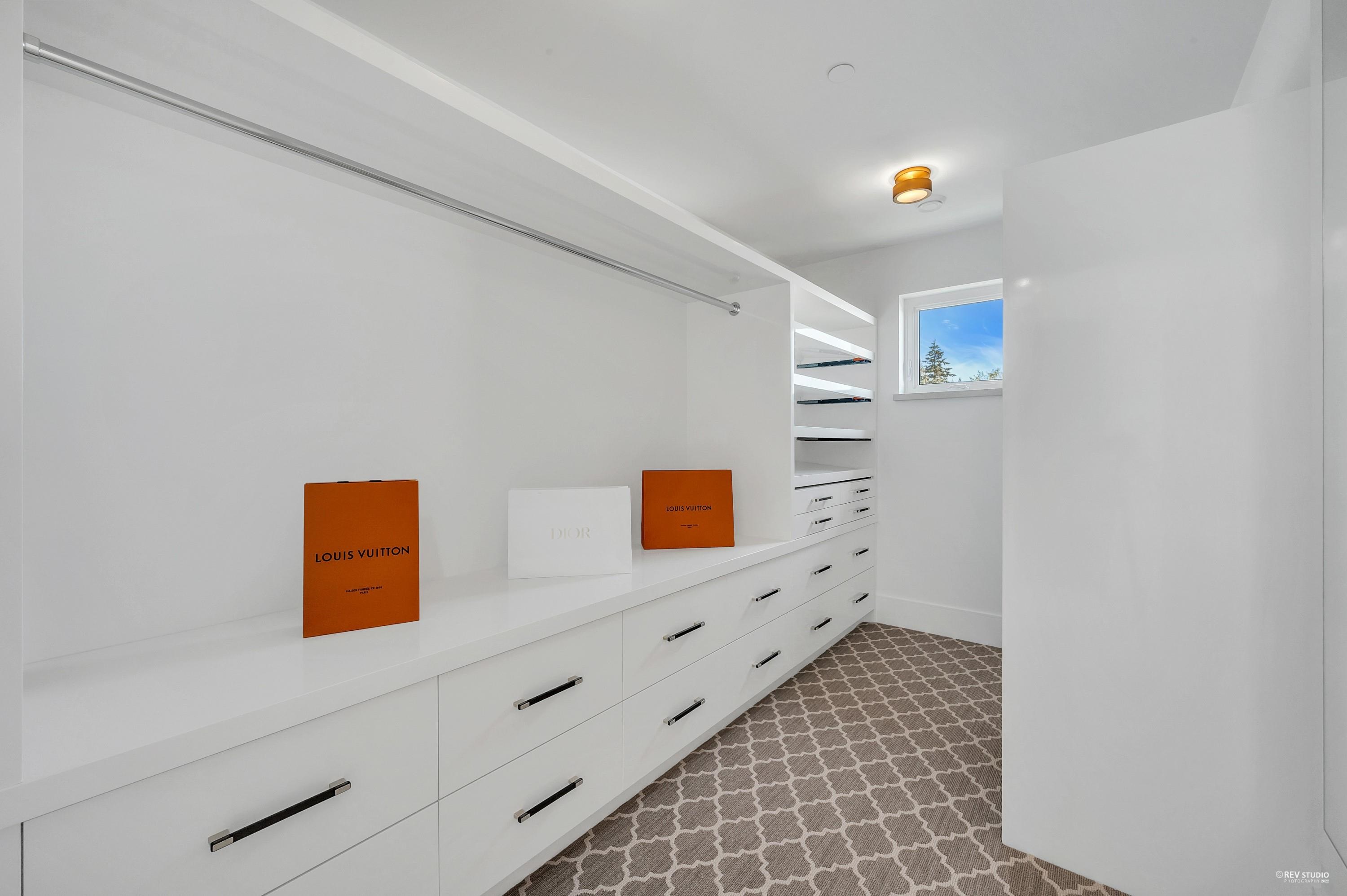 Listing image of 2111 UNION COURT