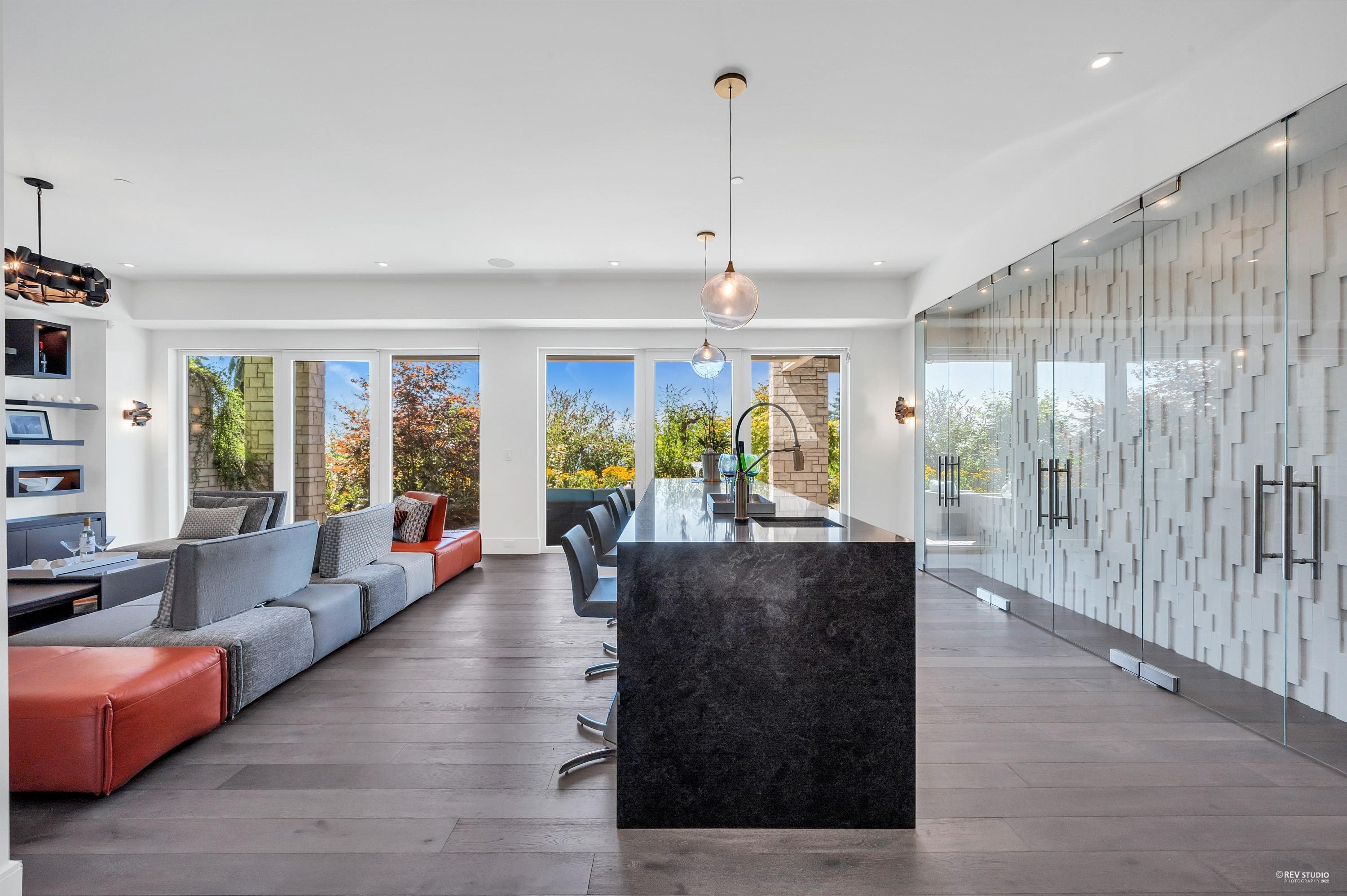 Listing image of 2111 UNION COURT