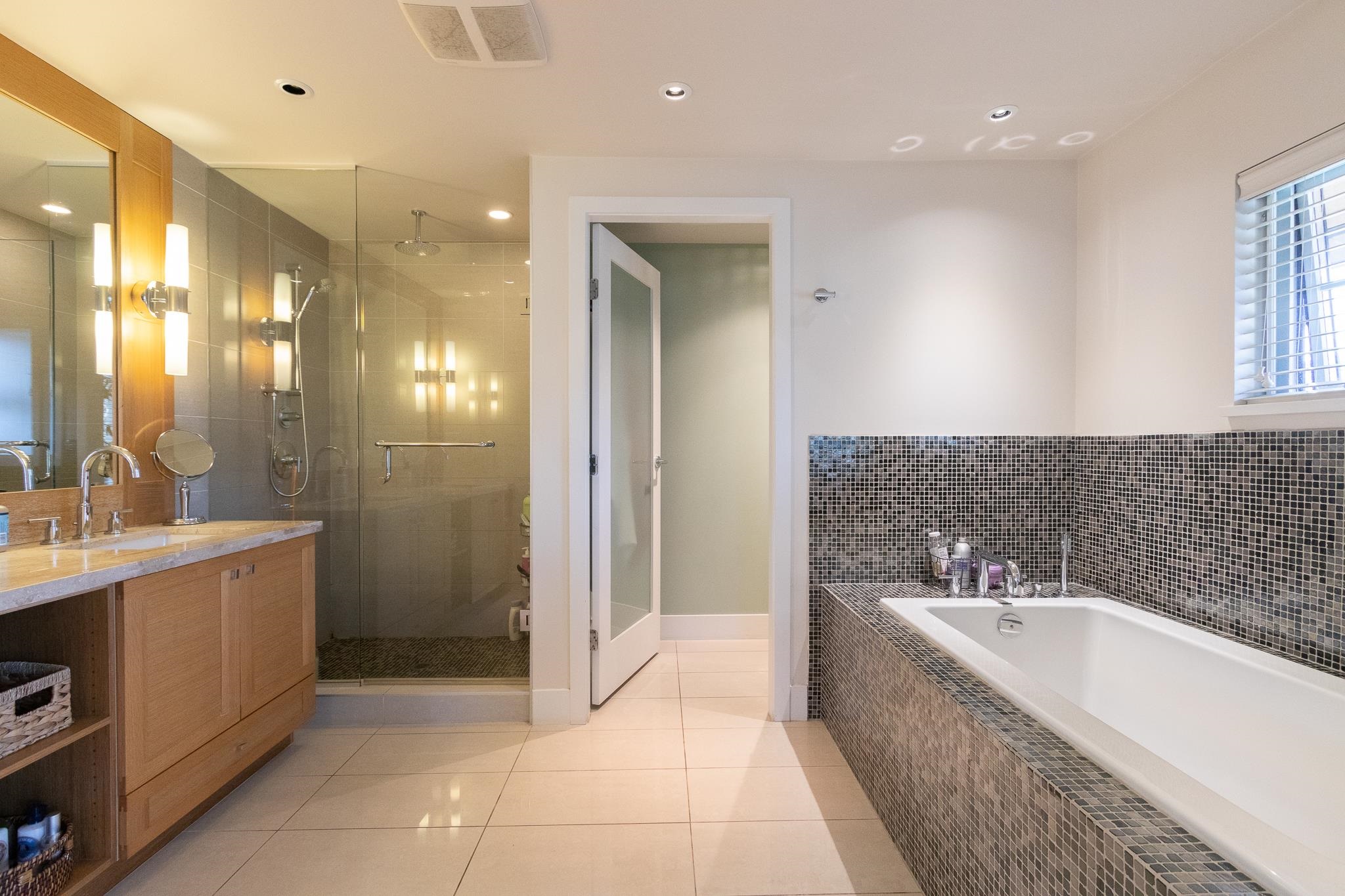Listing image of 34 555 RAVEN WOODS DRIVE