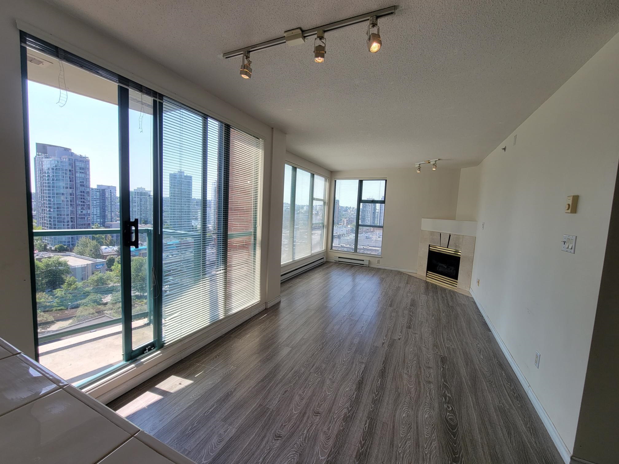 Wilson Lam Realtor, 1707-939 HOMER STREET, Vancouver, British Columbia V6B 2W6, 2 Bedrooms, 2 Bathrooms, Residential Attached,For Sale ,R2762388