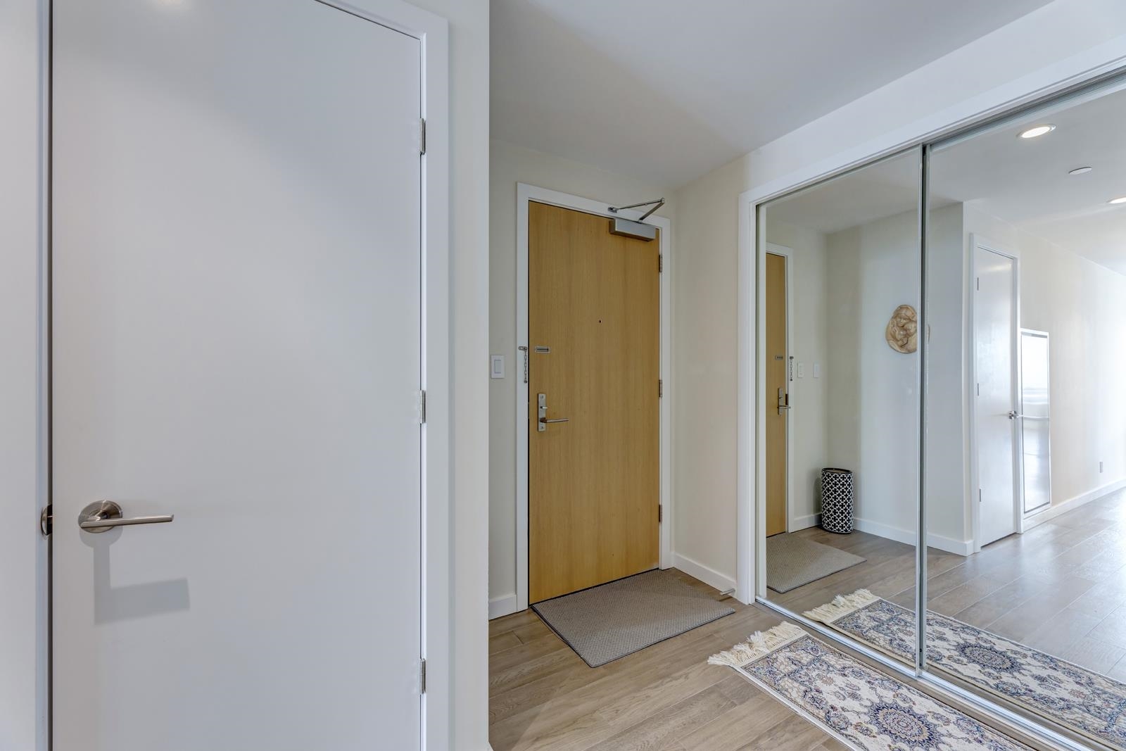 Wilson Lam Realtor, 503-768 ARTHUR ERICKSON PLACE, West Vancouver, British Columbia V7T 0B6, 2 Bedrooms, 3 Bathrooms, Residential Attached,For Sale ,R2762598
