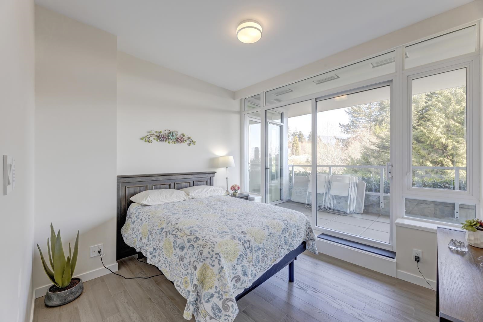 Wilson Lam Realtor, 503-768 ARTHUR ERICKSON PLACE, West Vancouver, British Columbia V7T 0B6, 2 Bedrooms, 3 Bathrooms, Residential Attached,For Sale ,R2762598