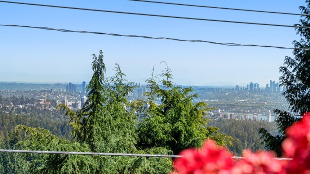 Michael Sung, 68 BONNYMUIR DRIVE, West Vancouver, British Columbia, 3 Bedrooms, 2 Bathrooms, Residential Detached,For Sale ,R2762728