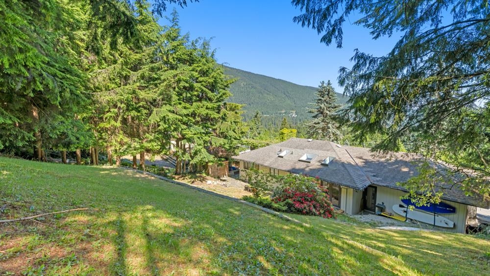 Michael Sung, 68 BONNYMUIR DRIVE, West Vancouver, British Columbia, 3 Bedrooms, 2 Bathrooms, Residential Detached,For Sale ,R2762728