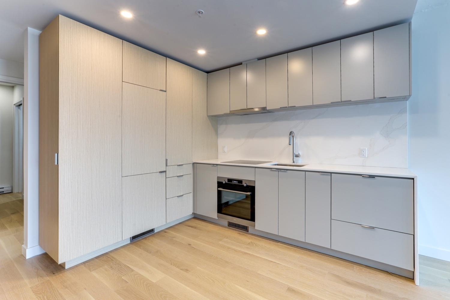 Wilson Lam Realtor, 607-239 KEEFER STREET, Vancouver, British Columbia V6A 1X6, 1 Bedroom, 1 Bathroom, Residential Attached,For Sale ,R2763203