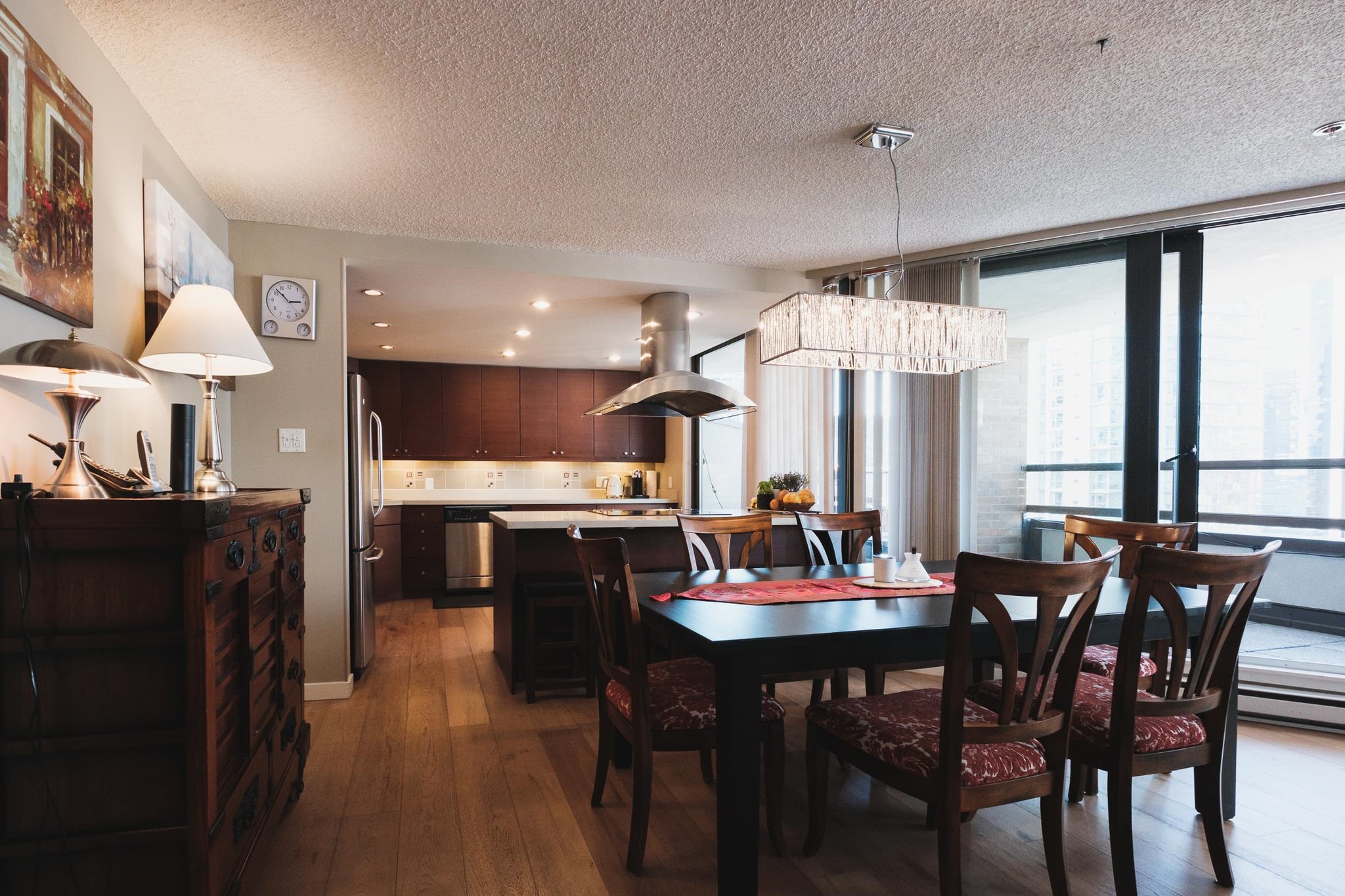1103–1010 Howe St, Vancouver, BC