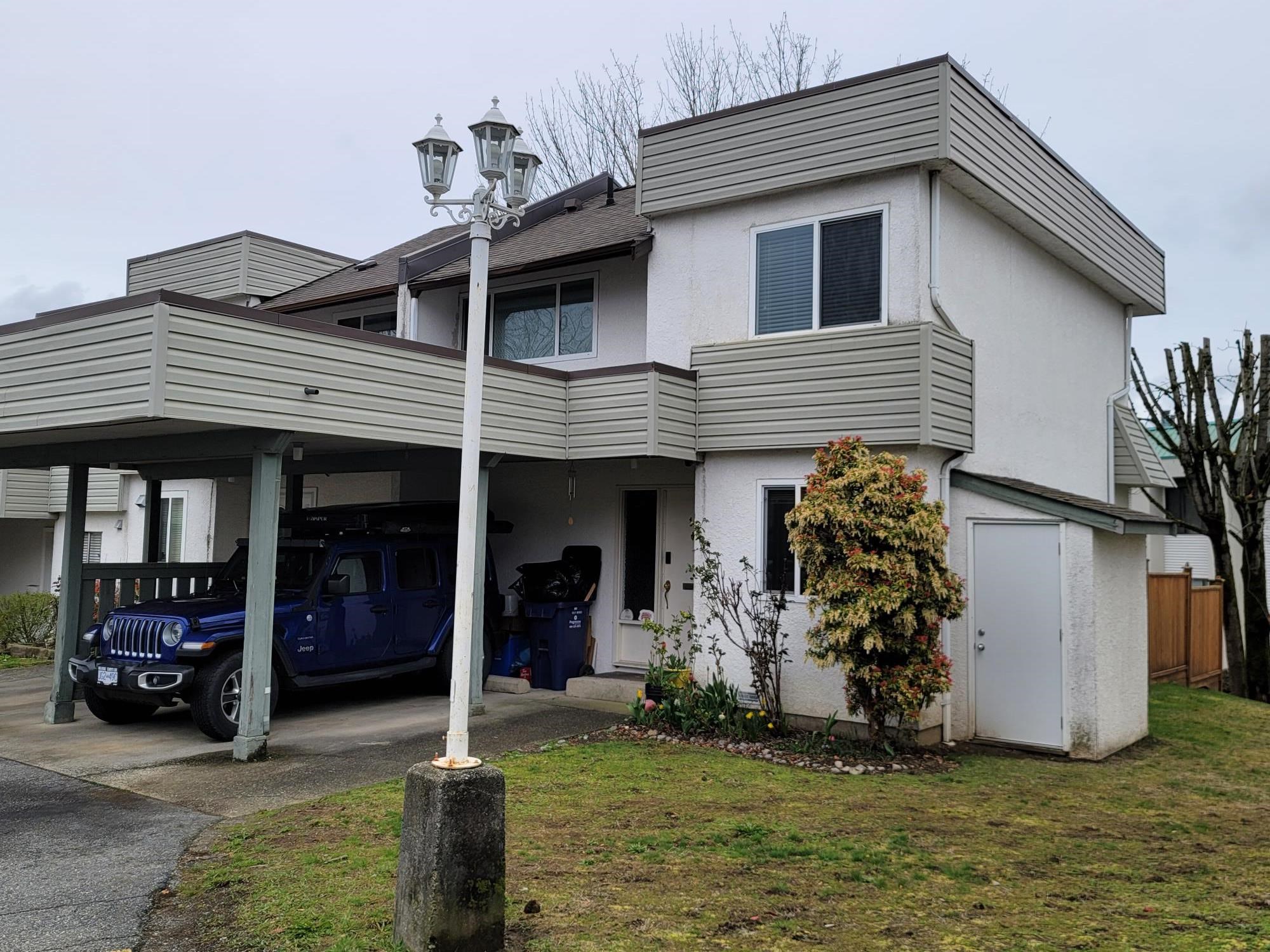 Central Abbotsford Townhouse for sale:  3 bedroom 1,674 sq.ft. (Listed 2023-04-13)