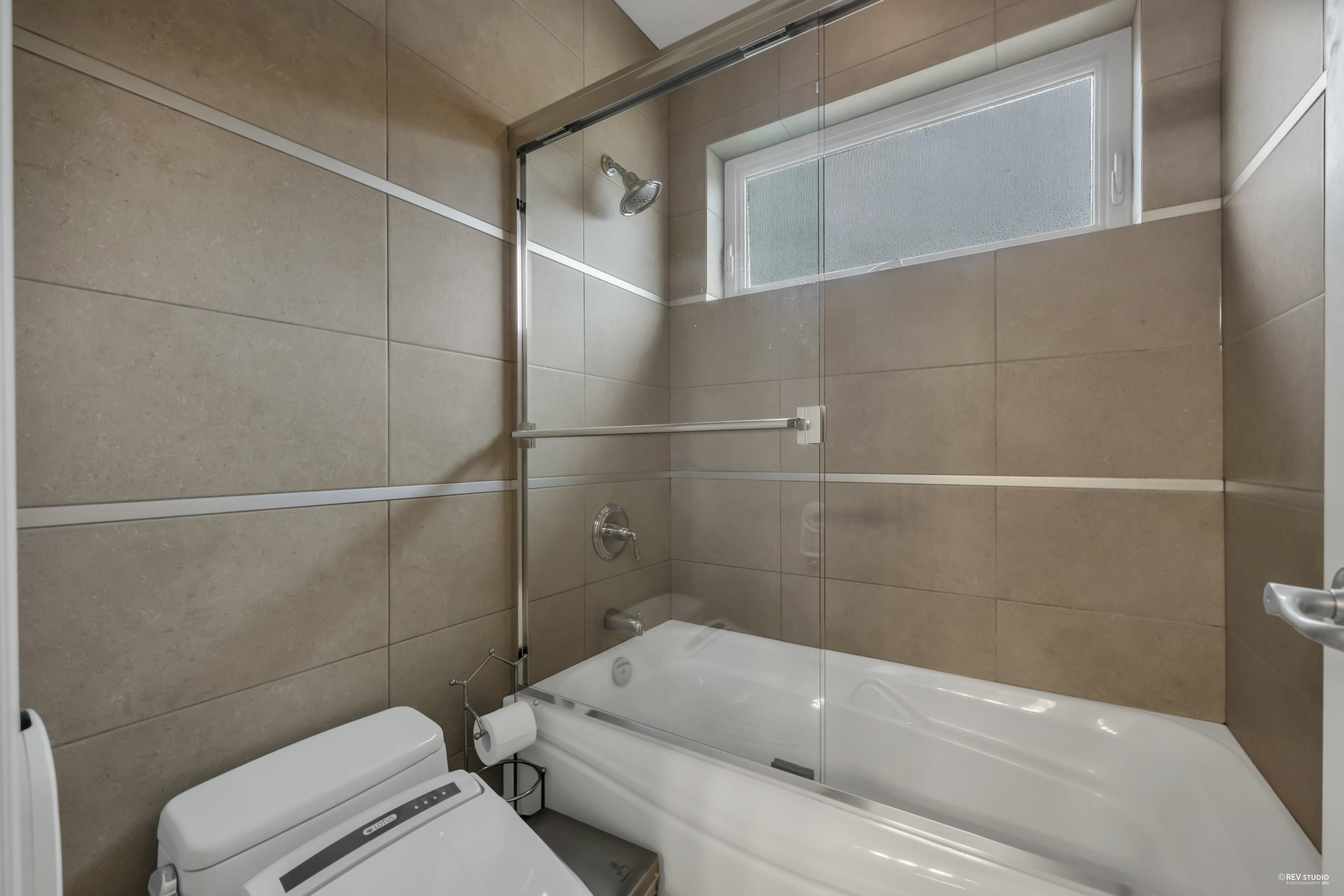 Wilson Lam Realtor, 2318 18TH AVENUE, Vancouver, British Columbia V6L 1A8, 5 Bedrooms, 5 Bathrooms, Residential Detached,For Sale ,R2766692