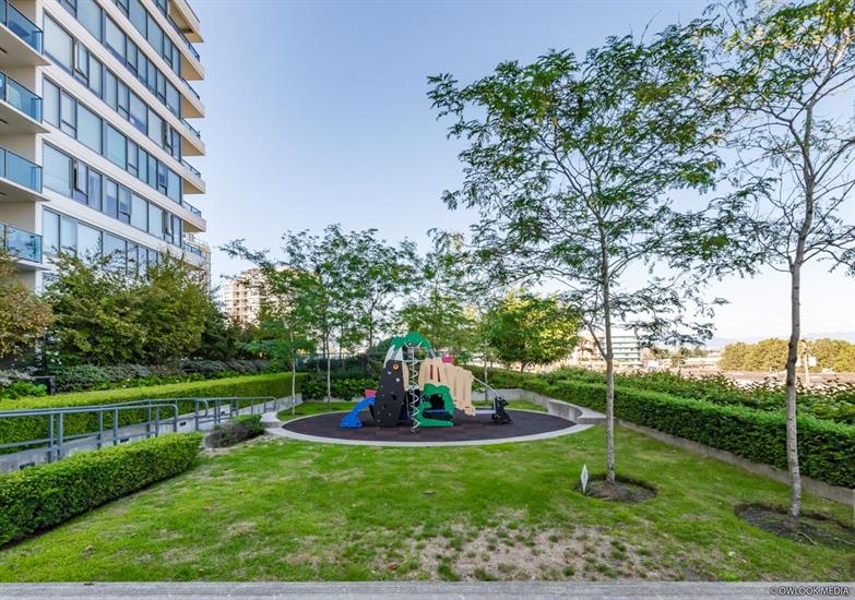 105 7117 Elmbridge Way, Richmond, Brighouse, Apartment/Condo
