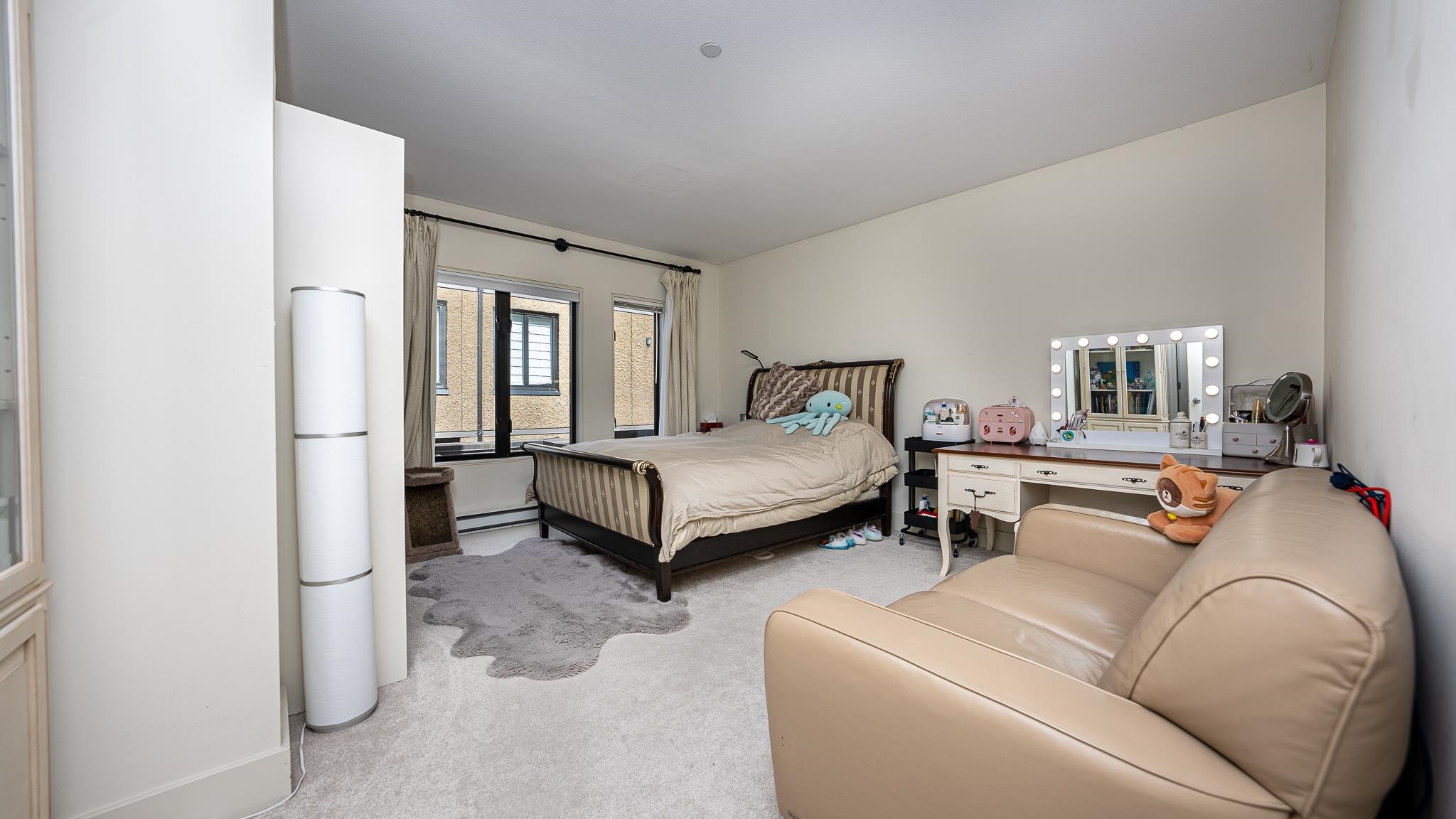 1427 11TH AVENUE, Vancouver, British Columbia V6H 1K9 Townhouse, 2 Bedrooms, 3 Bathrooms, Residential Attached,For Sale, MLS-R2770181