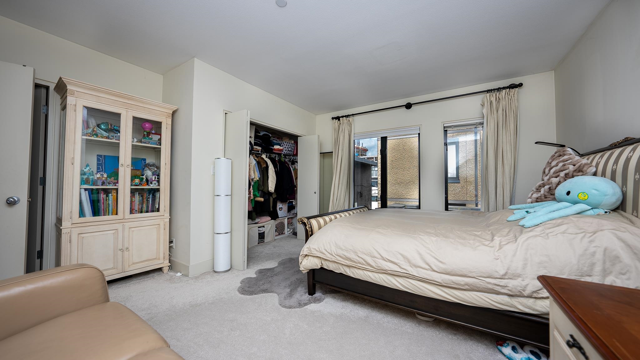 1427 11TH AVENUE, Vancouver, British Columbia V6H 1K9 Townhouse, 2 Bedrooms, 3 Bathrooms, Residential Attached,For Sale, MLS-R2770181