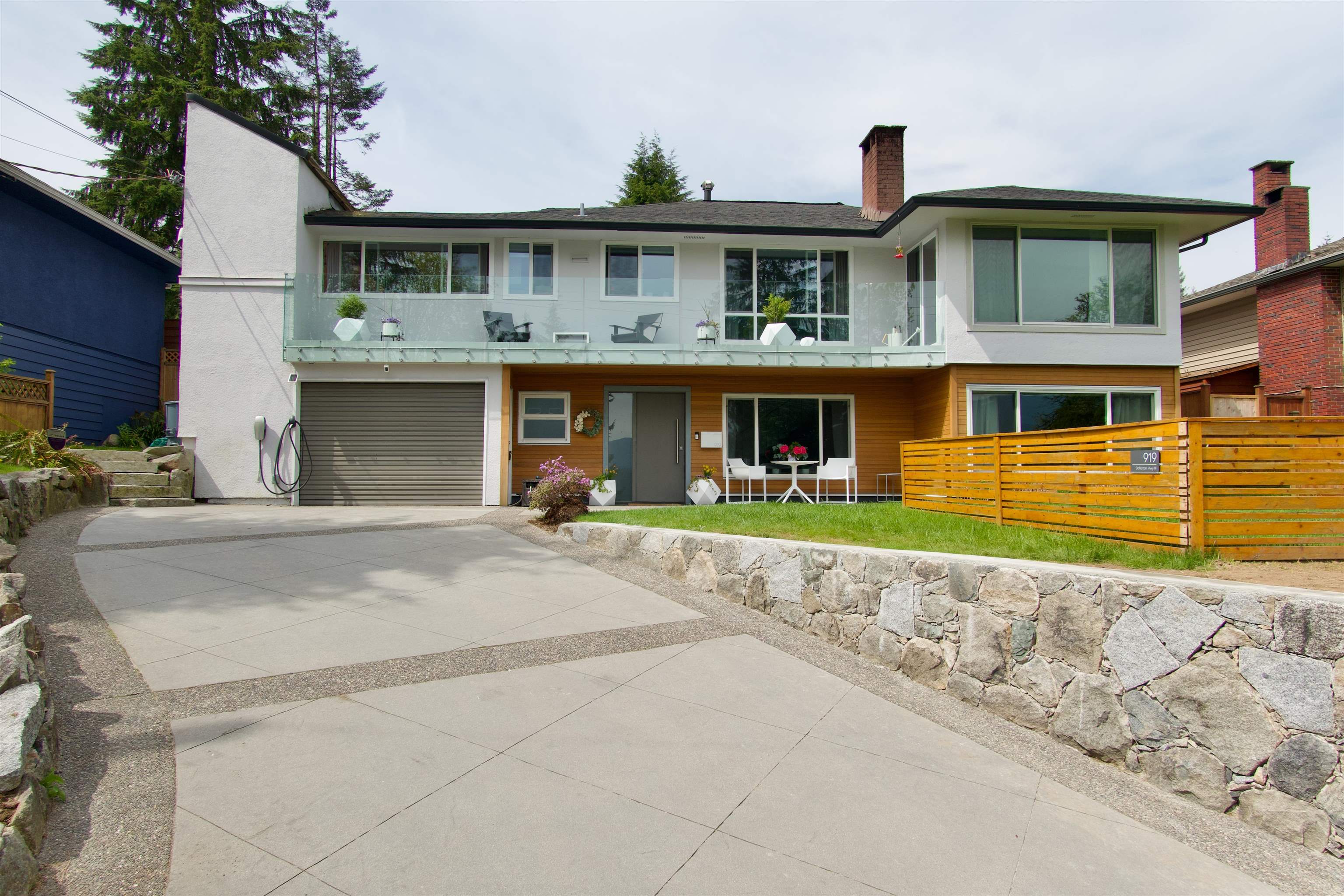 919 N Dollarton Hwy, District of North Vancouver, BC