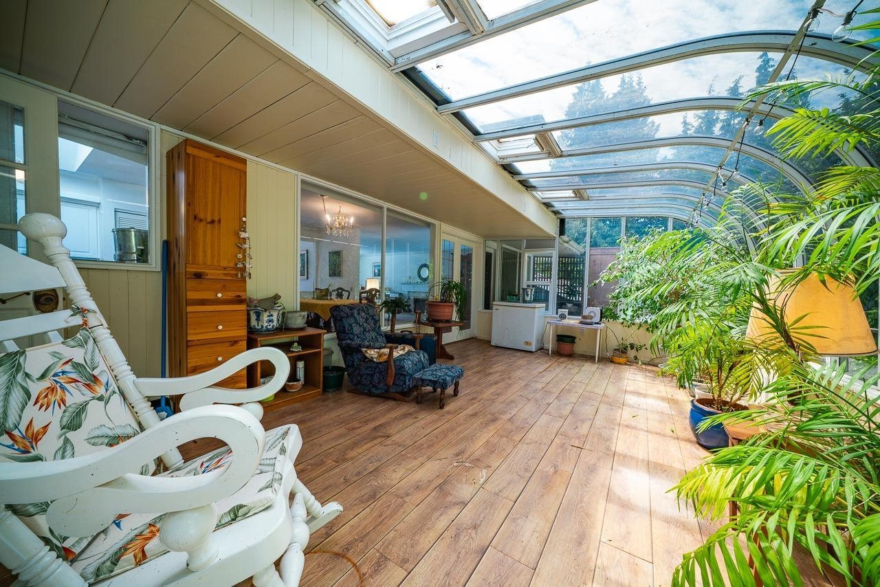 5725 CRANLEY DRIVE, West Vancouver, British Columbia V7W 1S7 House/Single Family, 4 Bedrooms, 2 Bathrooms, Residential Detached,For Sale, MLS-R2771163, Richmond Condo for Sale