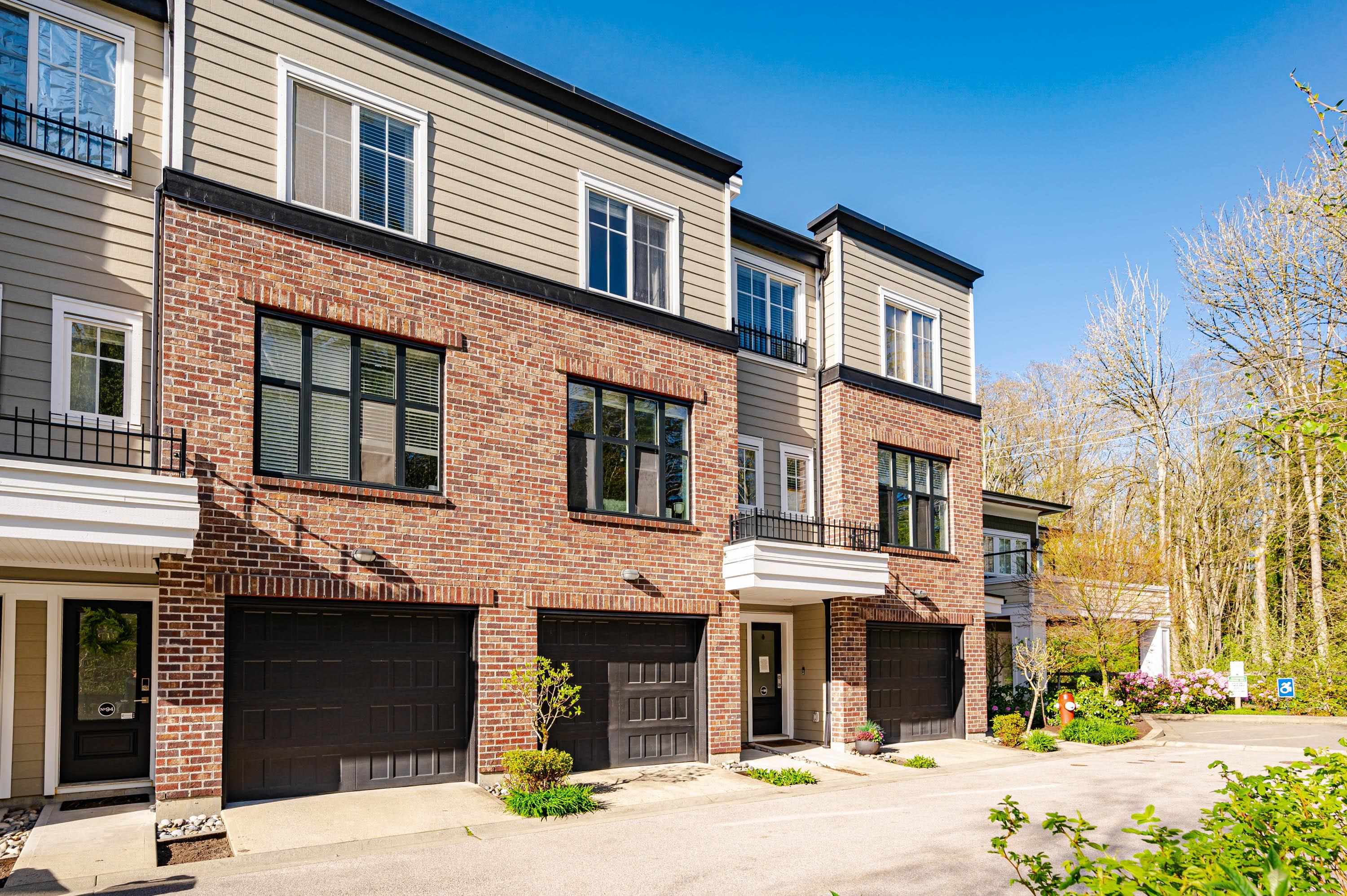 Grandview Surrey Townhouse for sale:  3 bedroom 1,565 sq.ft. (Listed 2023-04-28)