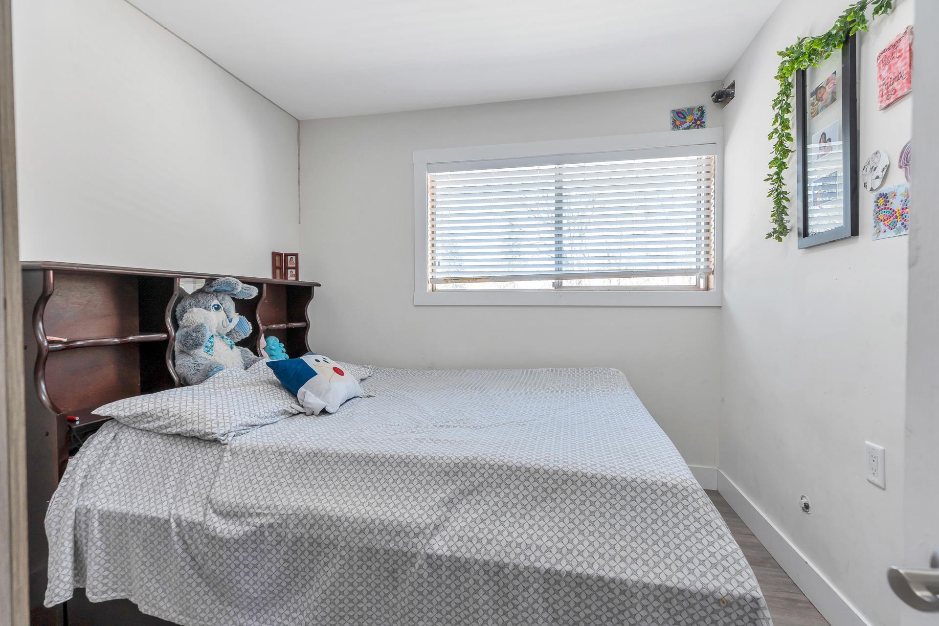 Michael Sung, 29869 SIMPSON EXTENSION ROAD, Abbotsford, British Columbia V4X 1B9, 6 Bedrooms, 2 Bathrooms, Residential Detached,For Sale ,R2771664
