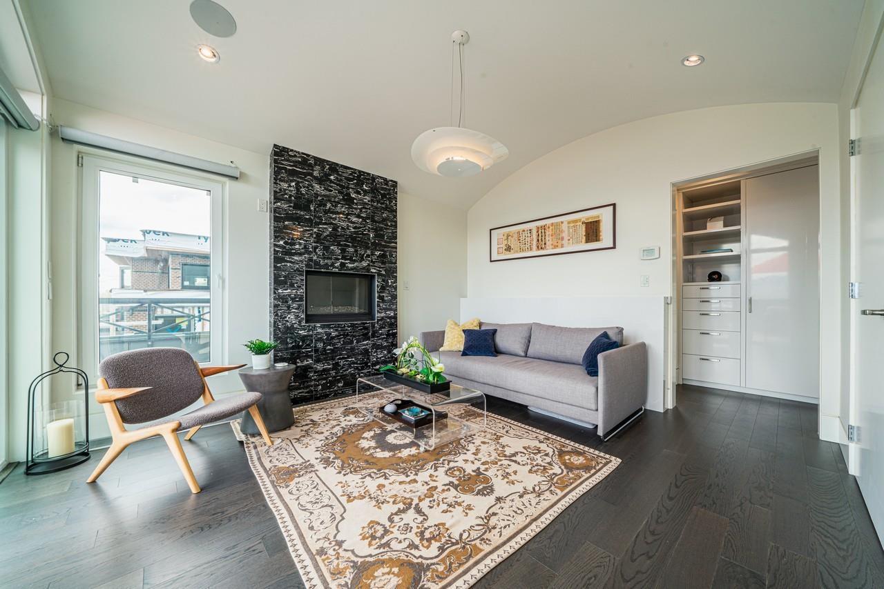 4350 LOCARNO CRESCENT, Vancouver, British Columbia V6R 1G3 House/Single Family, 3 Bedrooms, 5 Bathrooms, Residential Detached,For Sale, MLS-R2771772