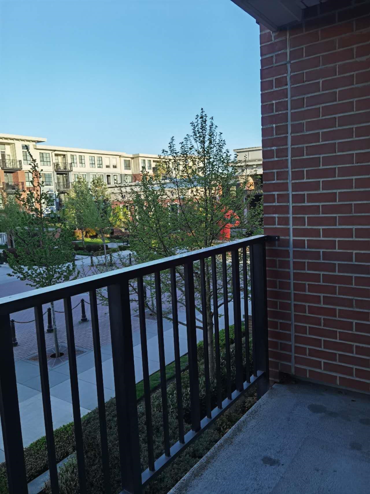Wilson Lam Realtor, 220-3323 151 STREET, Surrey, British Columbia V3Z 0L3, 1 Bedroom, 1 Bathroom, Residential Attached,For Sale ,R2773014