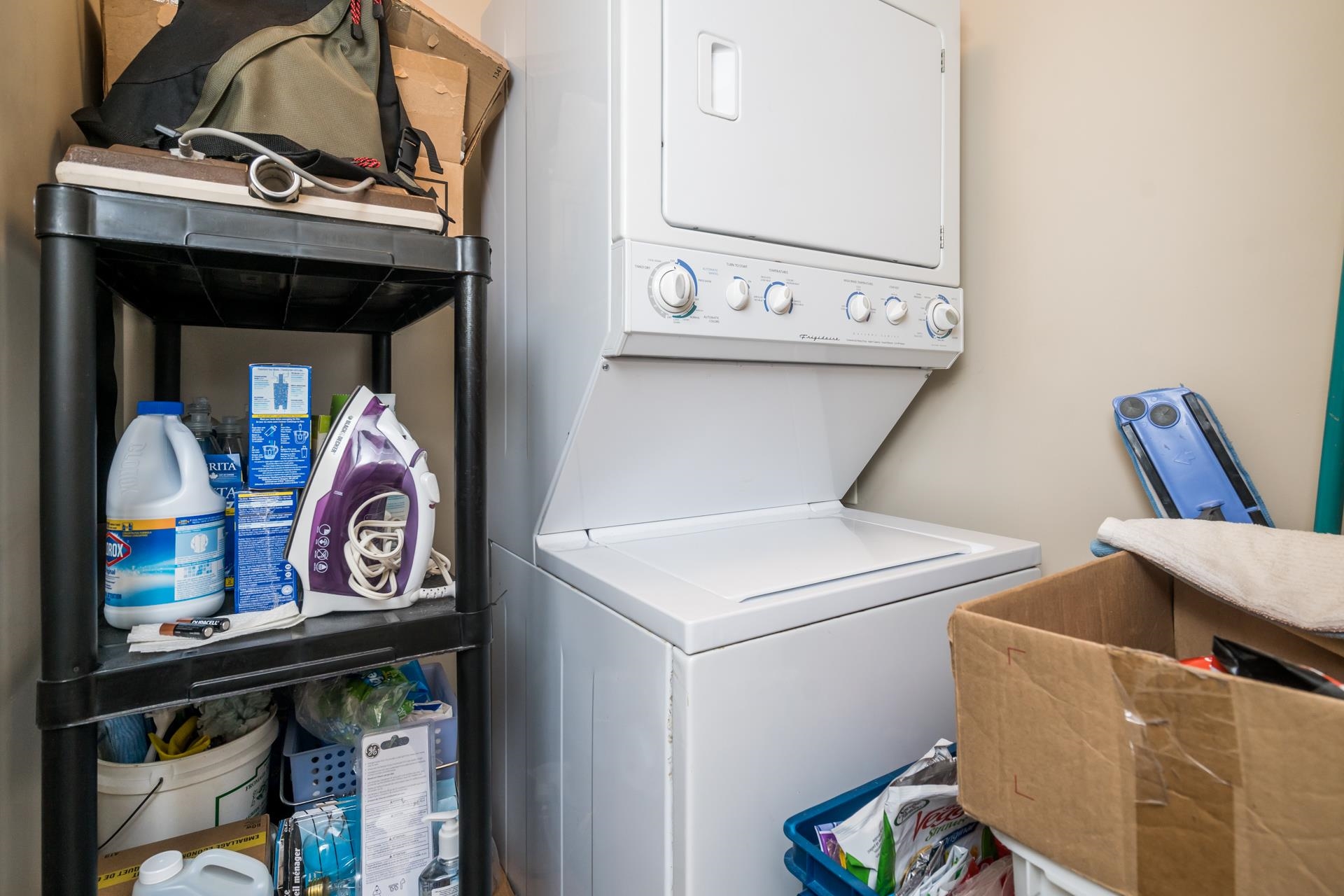 Wilson Lam Realtor, 115-33546 HOLLAND AVENUE, Abbotsford, British Columbia V2S 0C1, 1 Bedroom, 1 Bathroom, Residential Attached,For Sale ,R2774139