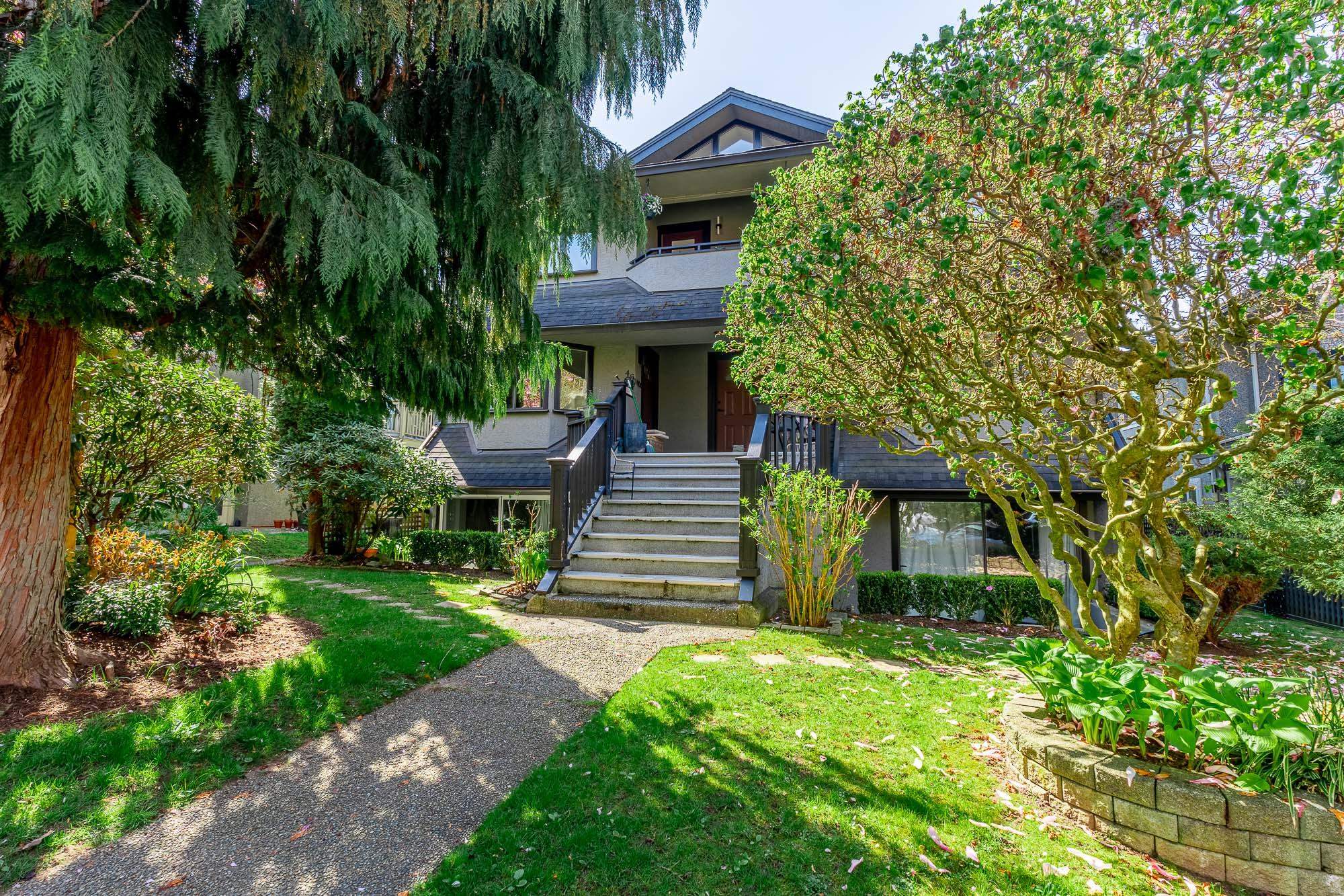 48 W 14th Ave, Vancouver, BC