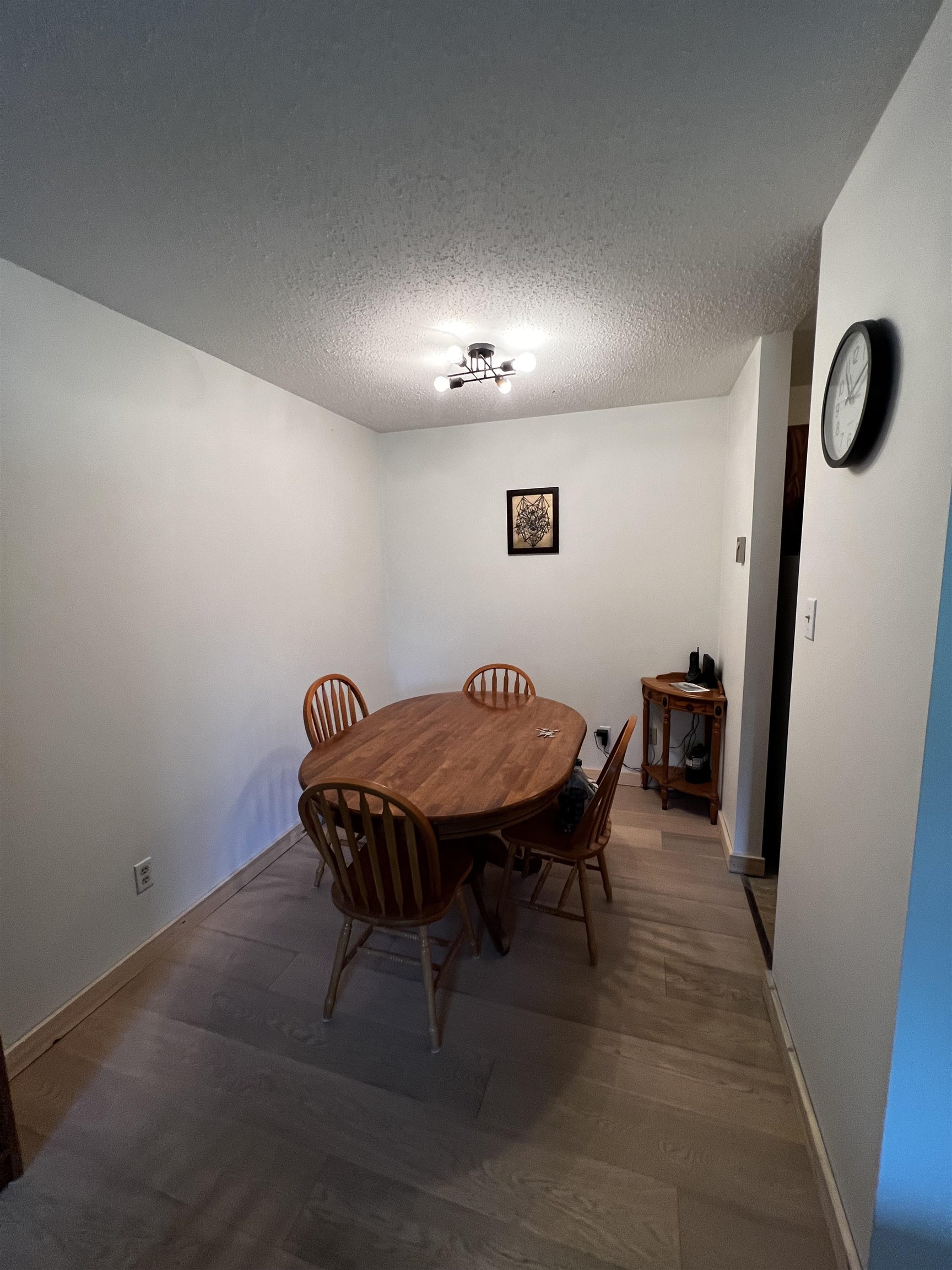 207-212 SPIEKER AVENUE, Cadreb Other, British Columbia, 1 Bedroom Bedrooms, ,1 BathroomBathrooms,Residential Attached,For Sale,R2774866