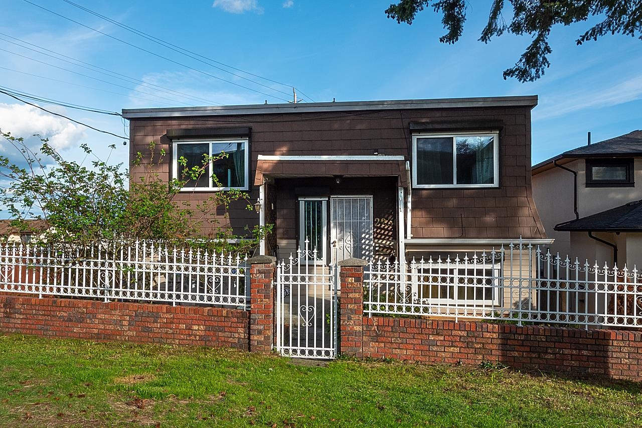 2230 Eighth Ave, New Westminster, BC