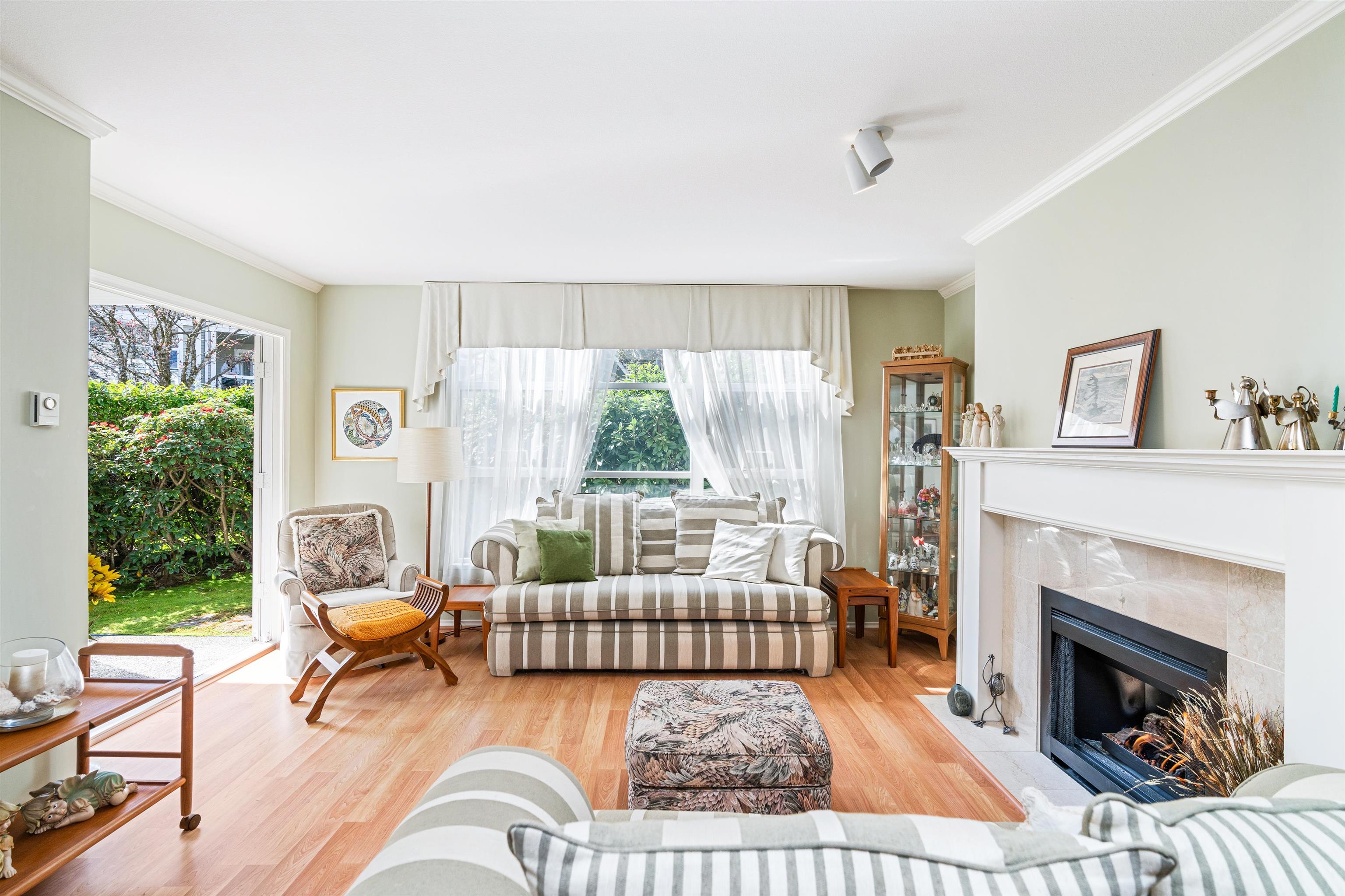 104 3393 Capilano Crescent North Vancouver — For Sale 1,149,000