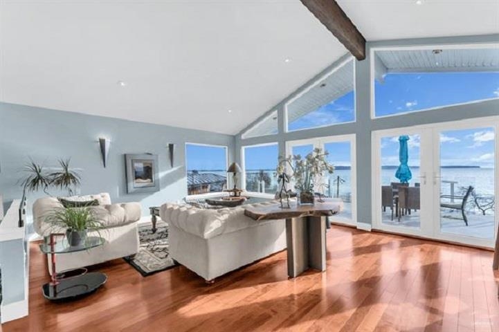 14602 WEST BEACH AVENUE, White Rock, British Columbia, 4 Bedrooms Bedrooms, ,4 BathroomsBathrooms,Residential Detached,For Sale,R2776402