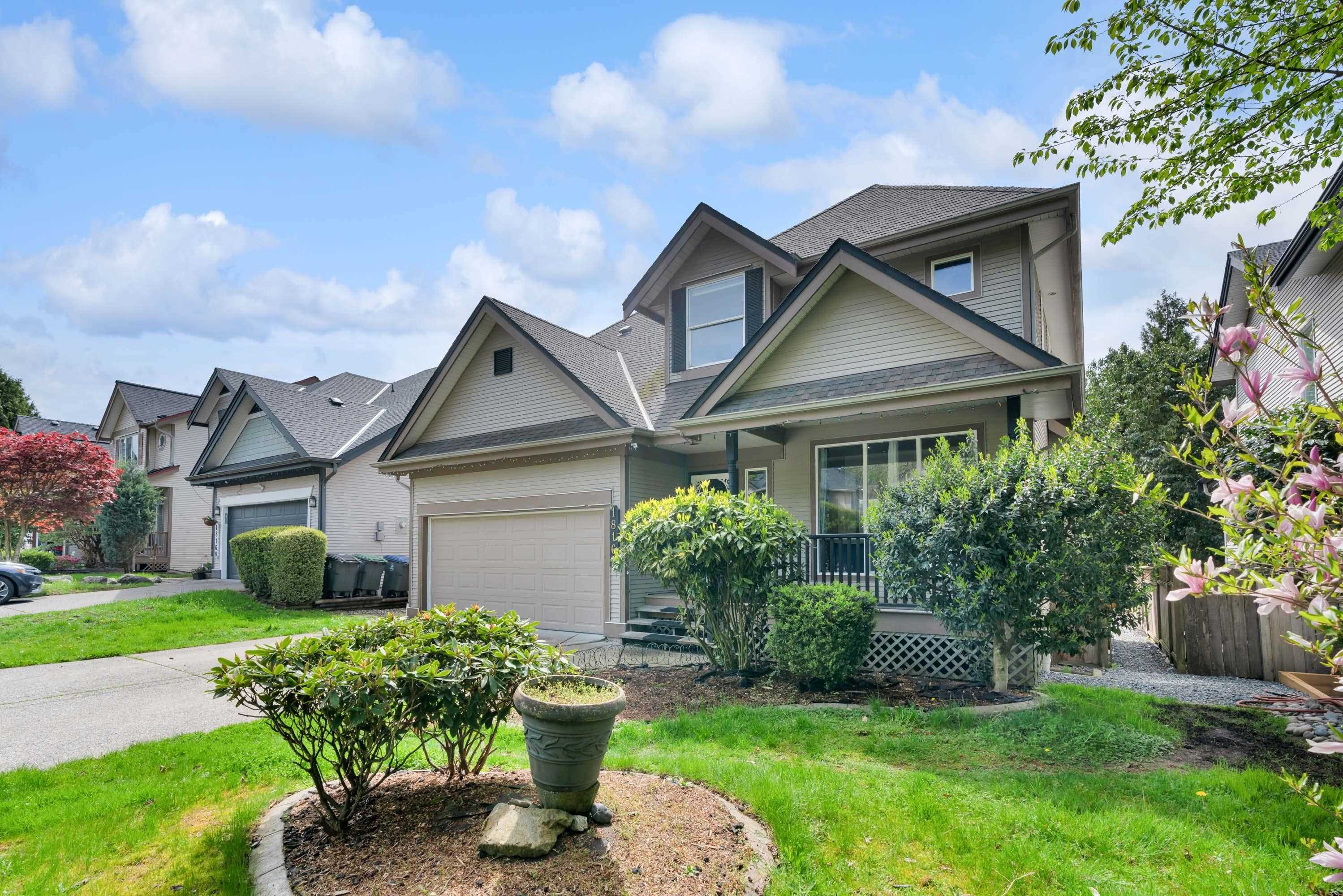18162 69 AVENUE, Surrey, British Columbia, 6 Bedrooms Bedrooms, ,5 BathroomsBathrooms,Residential Detached,For Sale,R2776422