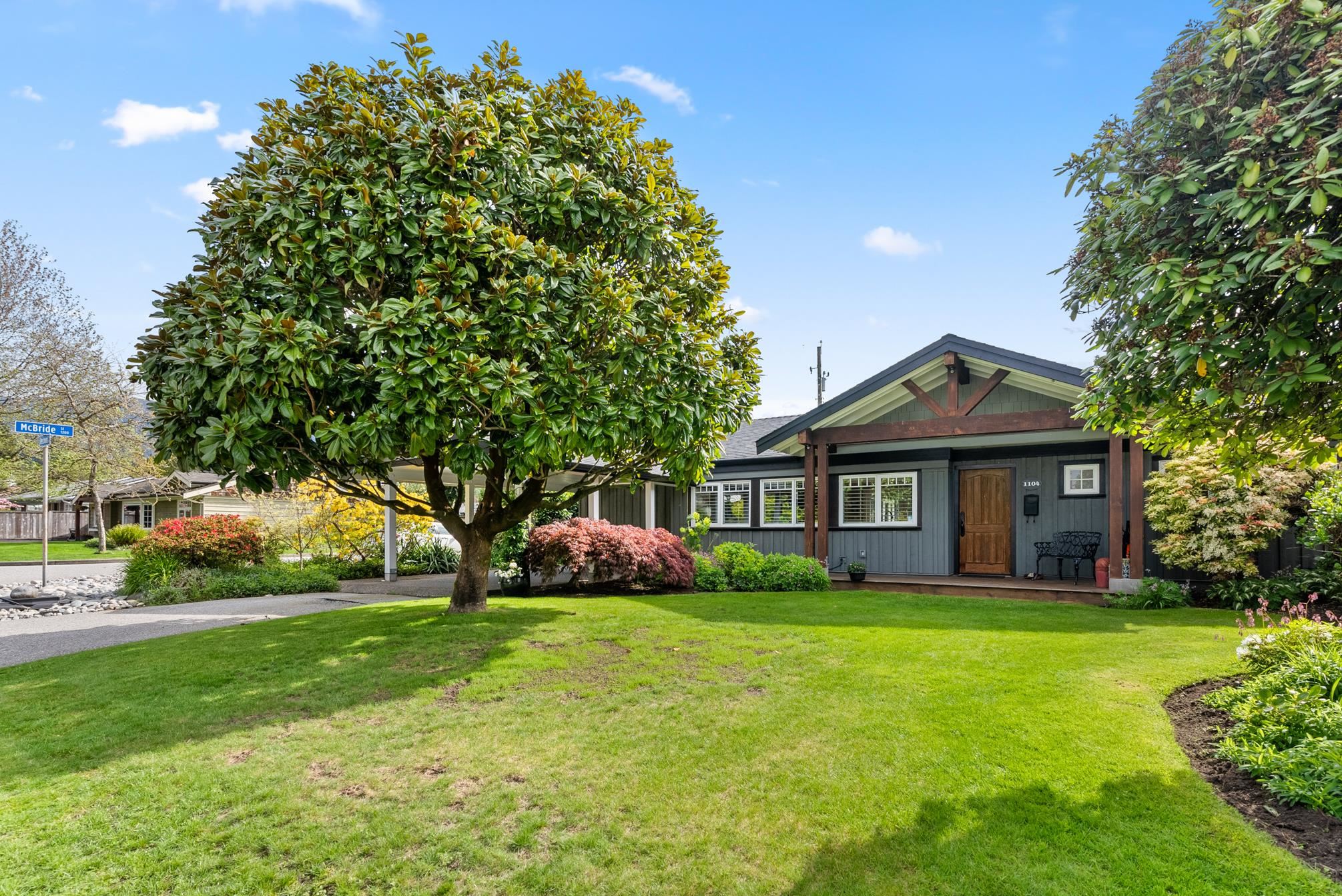 1104 Beechwood Cres, District of North Vancouver, BC