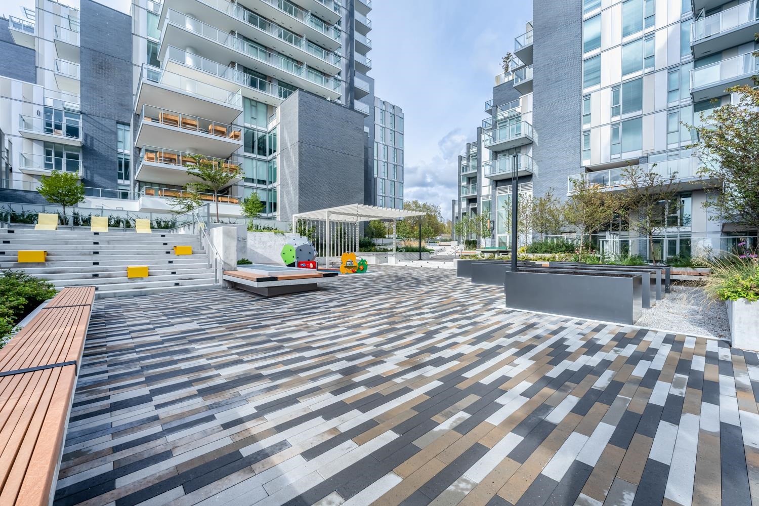 1502-7433 CAMBIE STREET, Vancouver, British Columbia, 1 Bedroom Bedrooms, ,1 BathroomBathrooms,Residential Attached,For Sale,R2777057