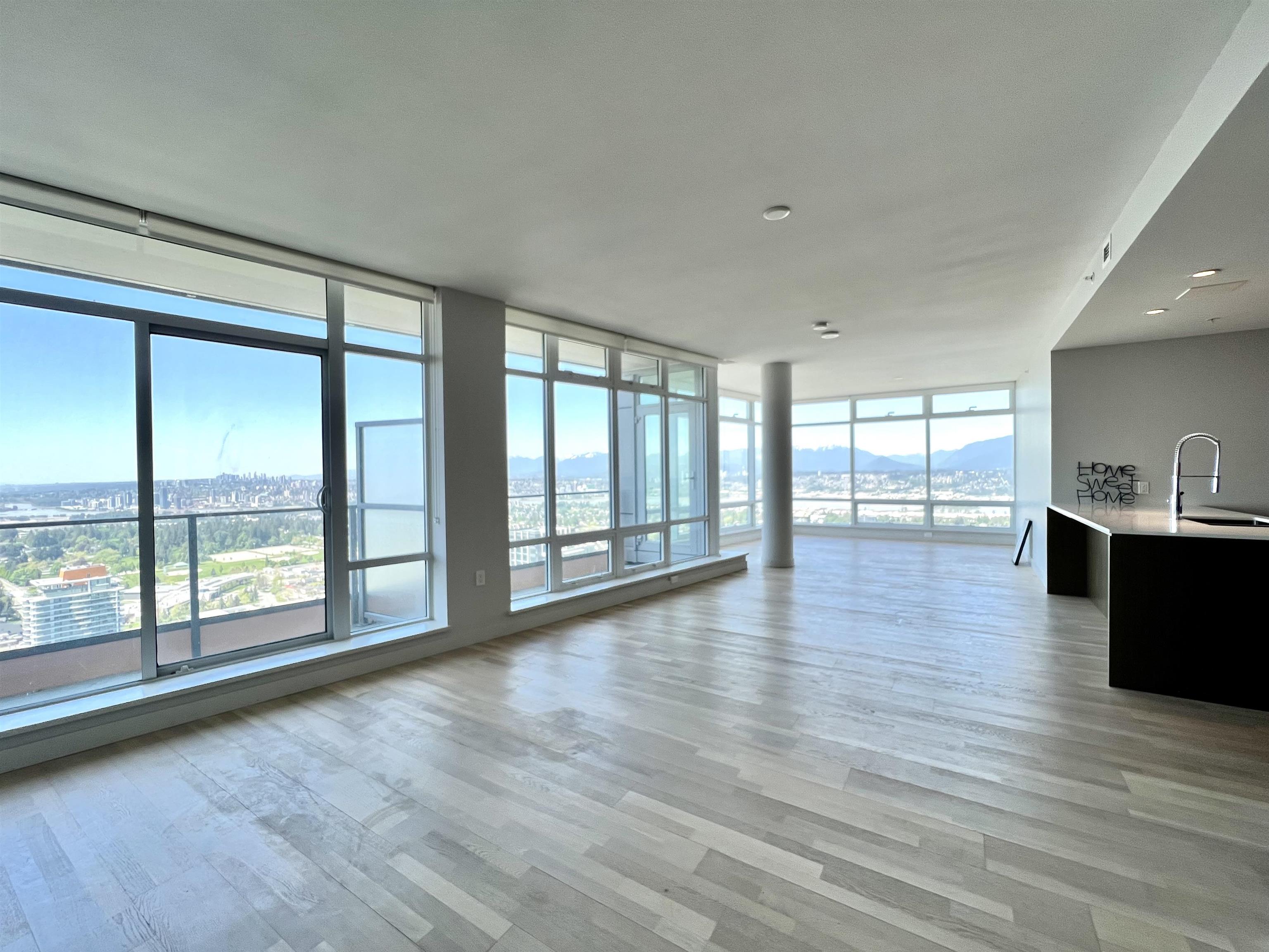 4708-13495 CENTRAL AVENUE, Surrey, British Columbia, 2 Bedrooms Bedrooms, ,4 BathroomsBathrooms,Residential Attached,For Sale,R2777459