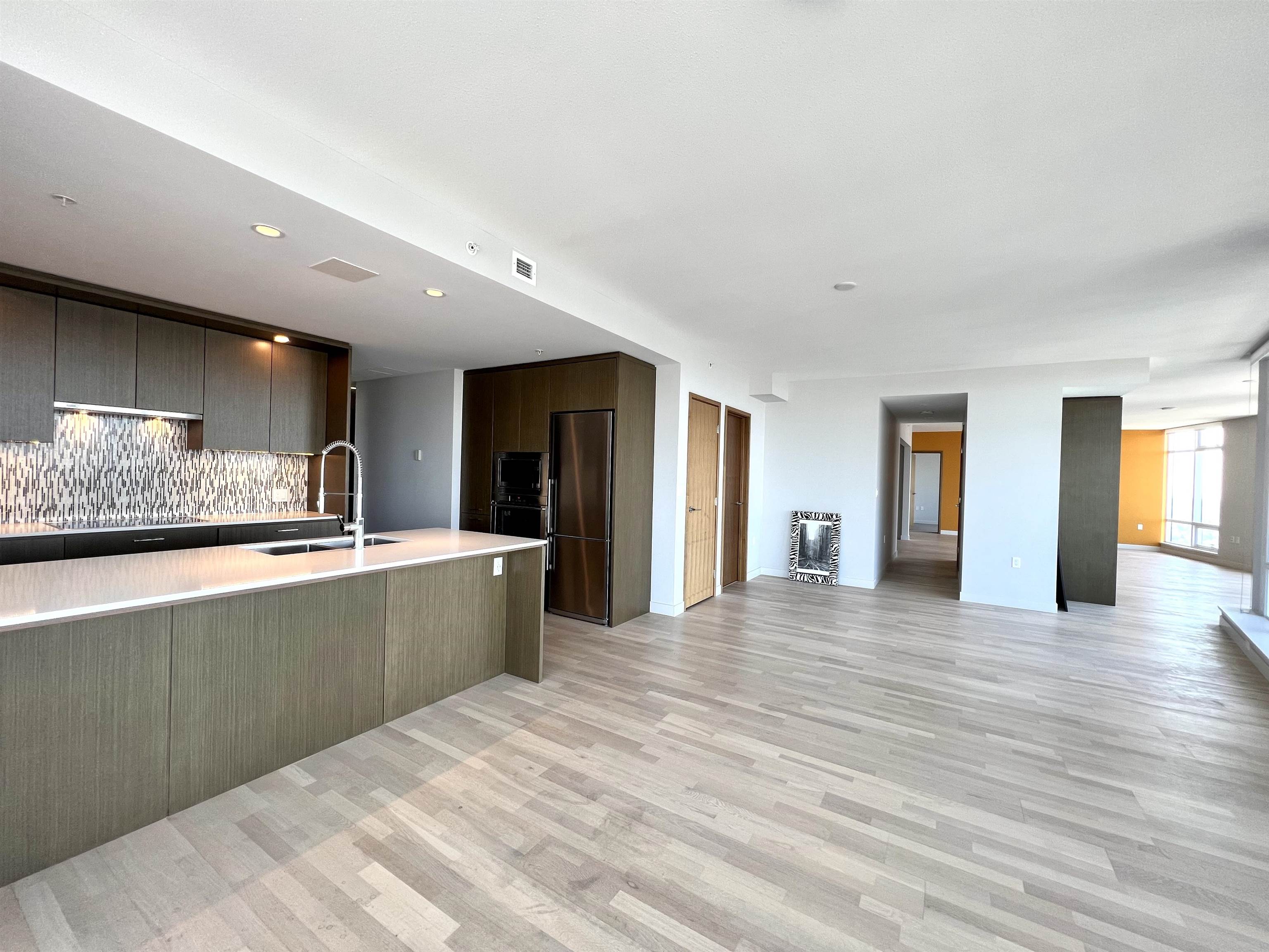 4708-13495 CENTRAL AVENUE, Surrey, British Columbia, 2 Bedrooms Bedrooms, ,4 BathroomsBathrooms,Residential Attached,For Sale,R2777459