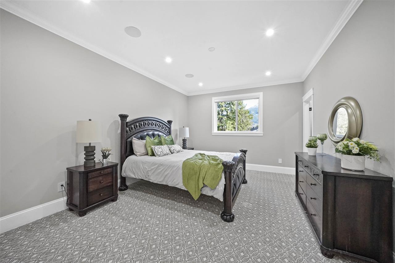 Wilson Lam Realtor, 40231 KINTYRE DRIVE, Squamish, British Columbia V8B 0J6, 11 Bedrooms, 10 Bathrooms, Residential Detached,For Sale ,R2777516