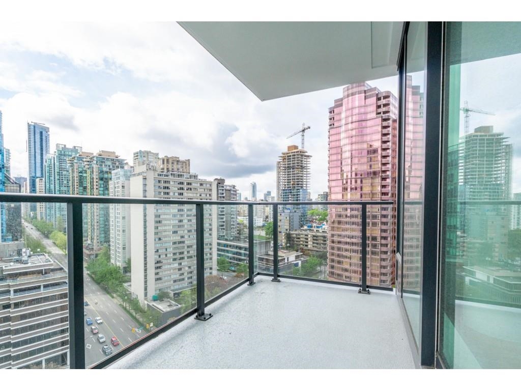 Wilson Lam Realtor, 1803-620 CARDERO STREET, Vancouver, British Columbia V6G 0C7, 3 Bedrooms, 2 Bathrooms, Residential Attached,For Sale ,R2777561