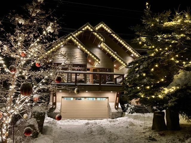 8322 VALLEY DRIVE, Whistler, British Columbia House/Single Family, 4 Bedrooms, 5 Bathrooms, Residential Detached,For Sale, MLS-R2777943