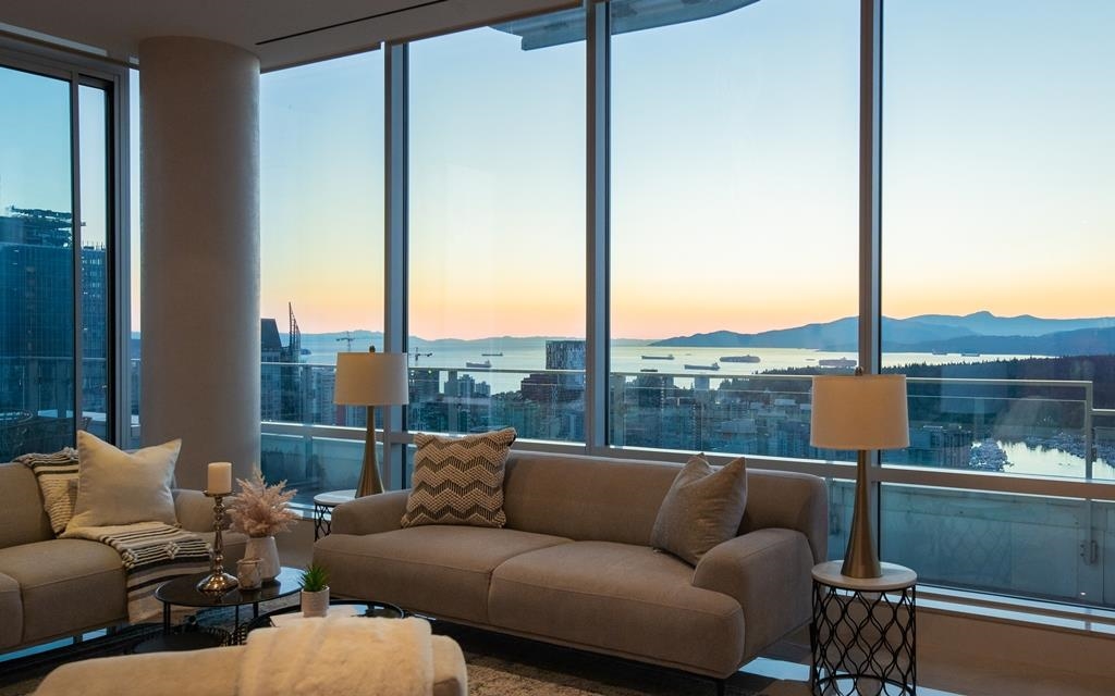 Wilson Lam Realtor, PH4201-1077 CORDOVA STREET, Vancouver, British Columbia V6C 2C6, 3 Bedrooms, 5 Bathrooms, Residential Attached,For Sale ,R2778203