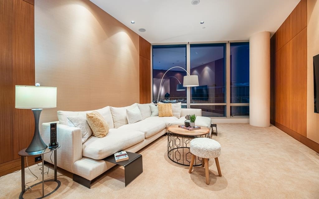 Wilson Lam Realtor, PH4201-1077 CORDOVA STREET, Vancouver, British Columbia V6C 2C6, 3 Bedrooms, 5 Bathrooms, Residential Attached,For Sale ,R2778203