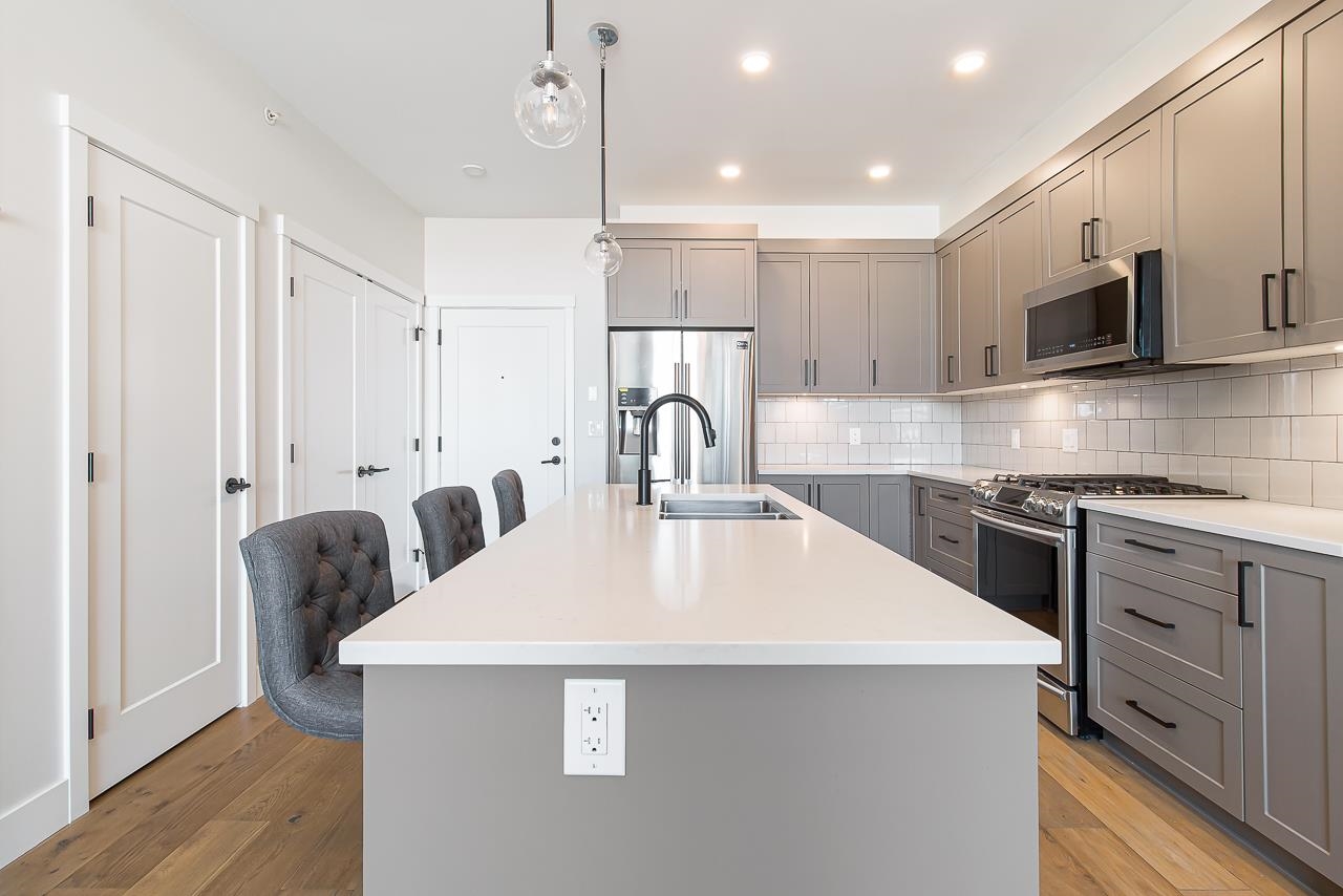 Wilson Lam Realtor, 508-11893 227 STREET, Maple Ridge, British Columbia V2X 6H9, 2 Bedrooms, 2 Bathrooms, Residential Attached,For Sale ,R2778767