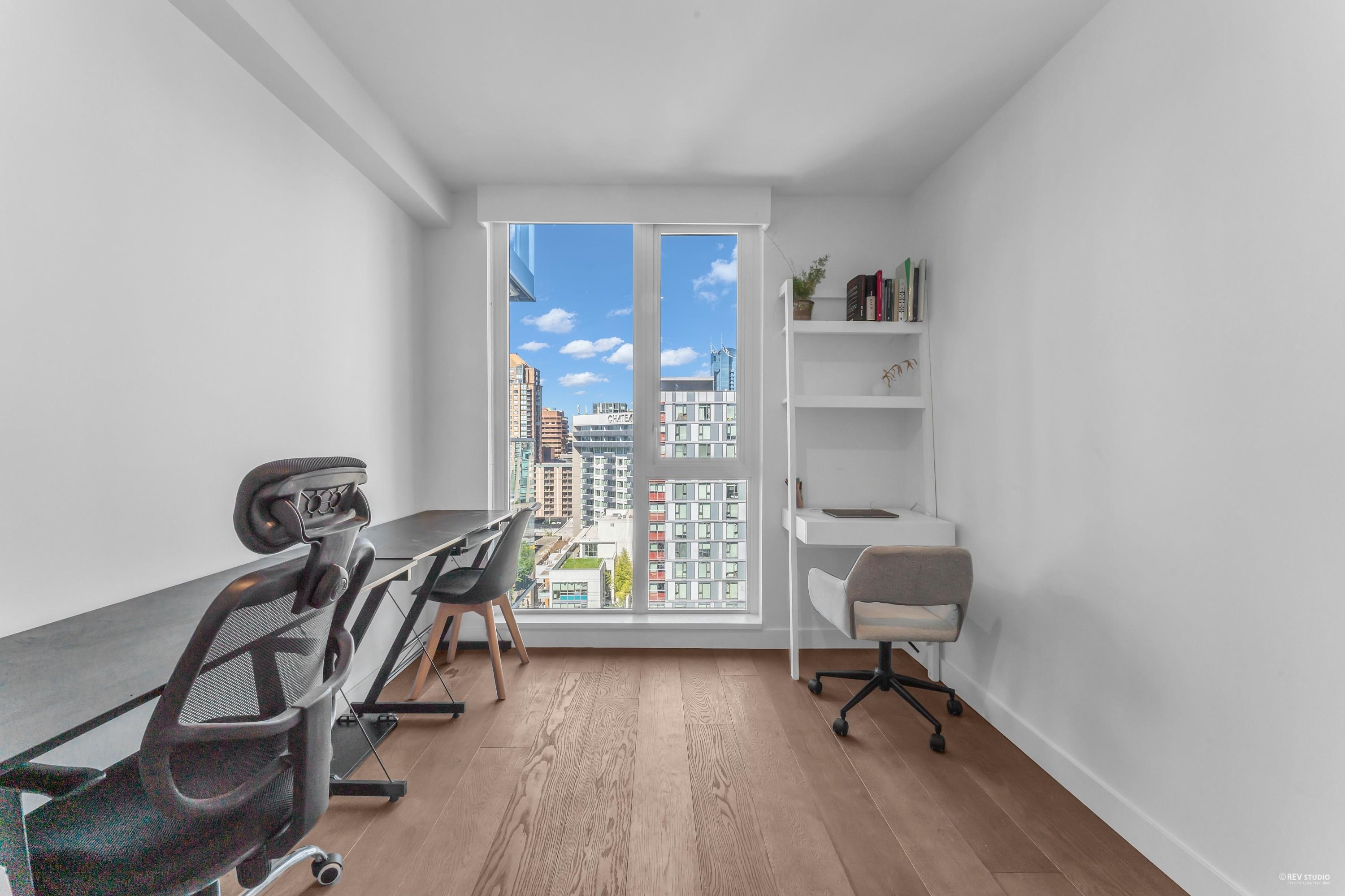 1610-1111 RICHARDS STREET, Vancouver, British Columbia Apartment/Condo, 3 Bedrooms, 3 Bathrooms, Residential Attached,For Sale, MLS-R2779481